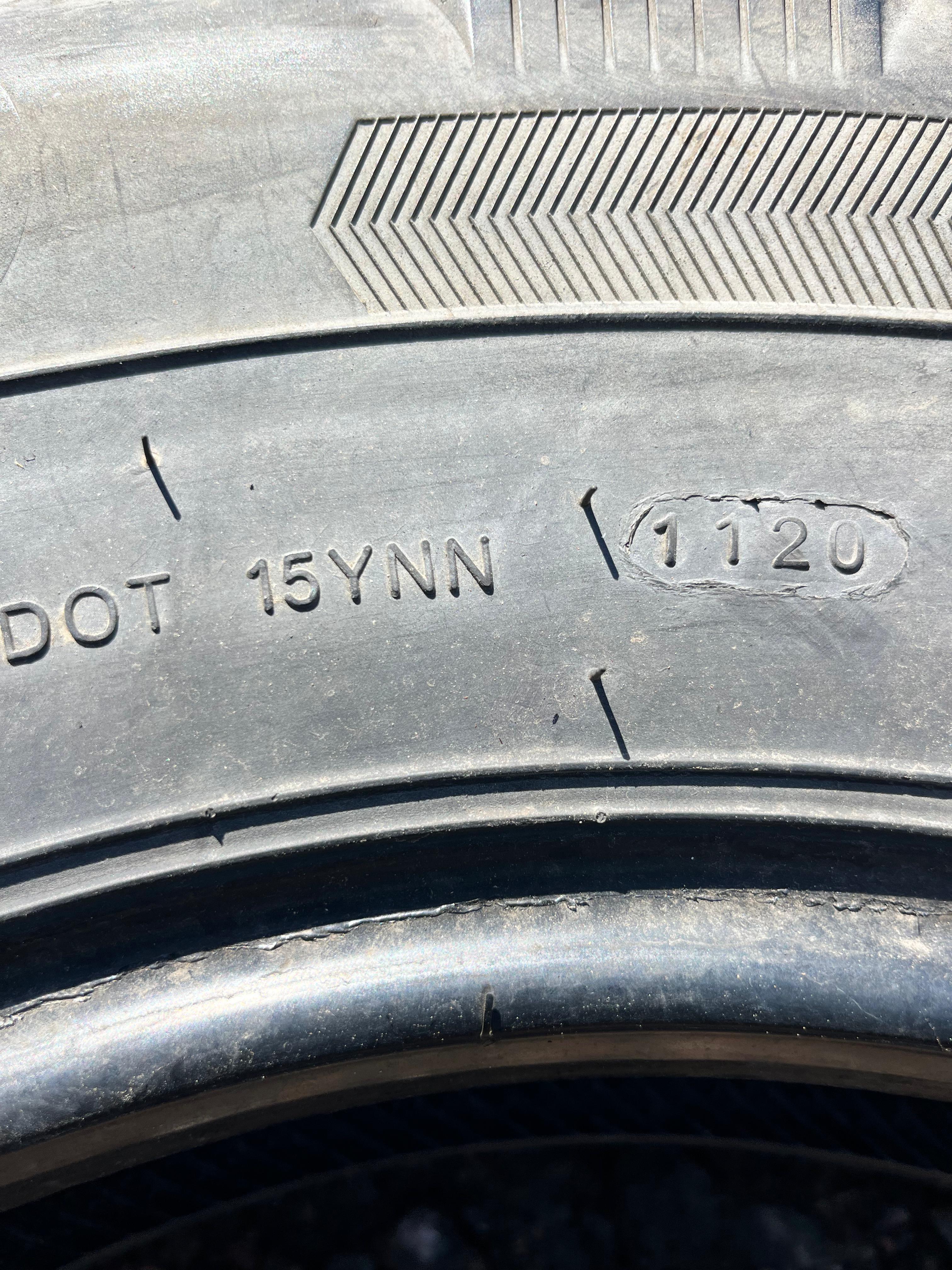 ST225/75R15 Single (1 Used Tire) Rainier (ST)