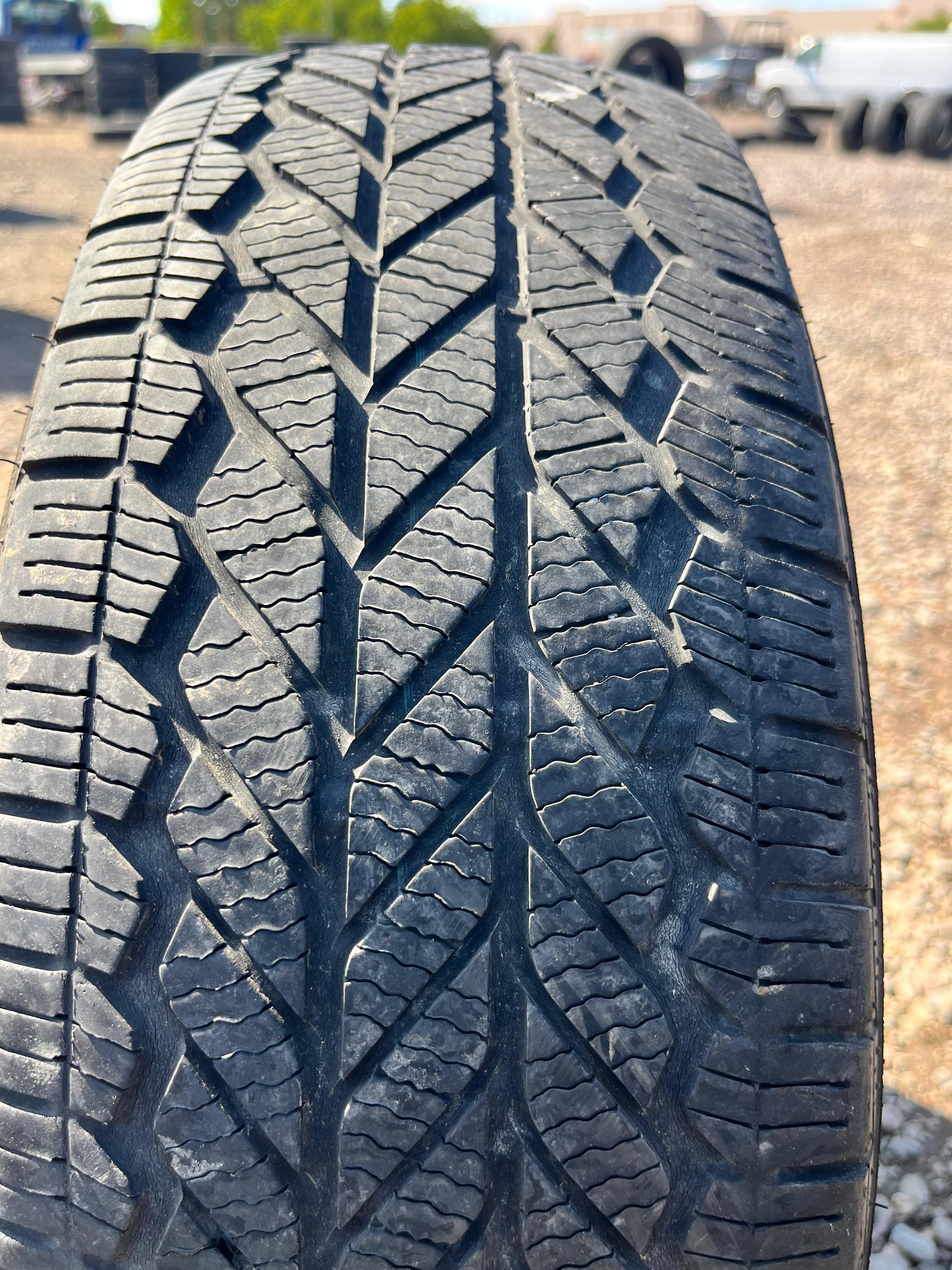 195/65R15 Single (1 Used Tire) Bridgstone WeatherPeak