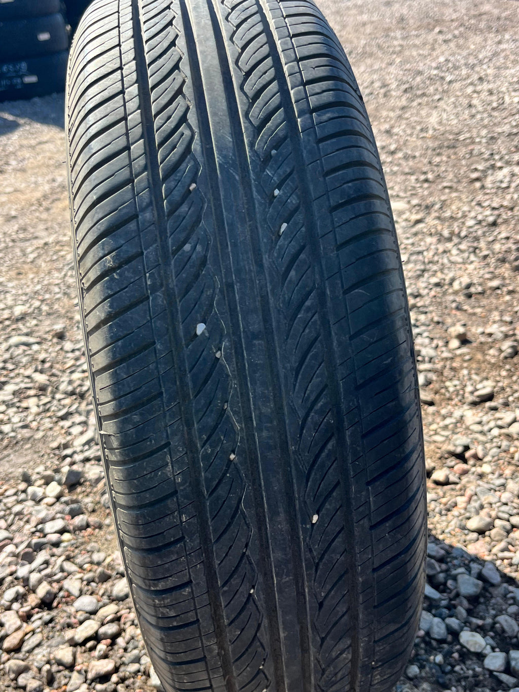 185/65R15 Single (1 Used Tire) Confidence All Season