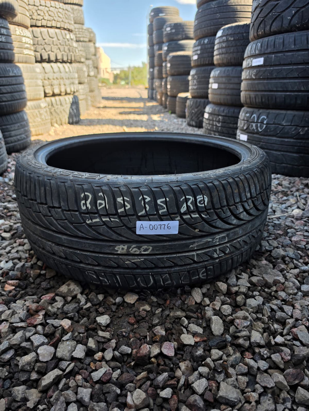 225/35ZR20 Single (1 Used Tire) VersaTyre CRX400p