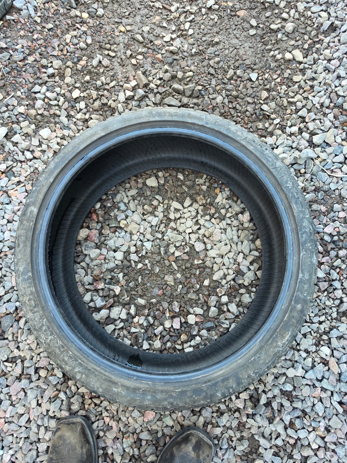 225/35ZR20 Single (1 Used Tire) VersaTyre CRX400p