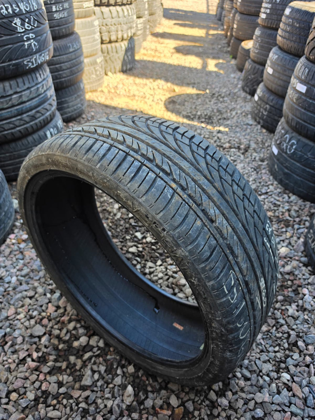 225/35ZR20 Single (1 Used Tire) VersaTyre CRX400p
