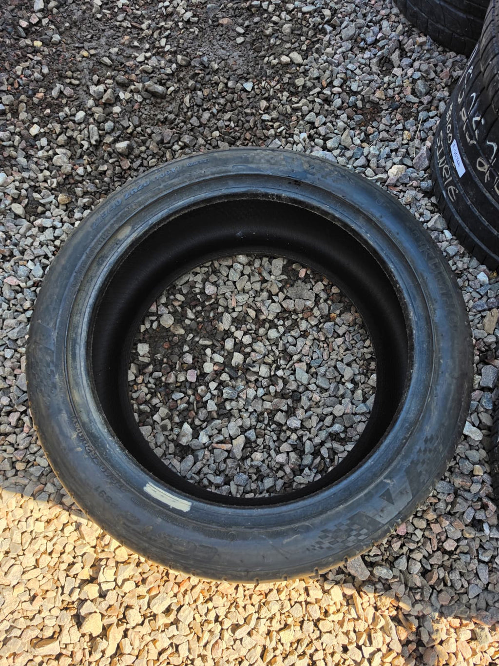 275/40ZR20 Single (1 Used Tire) Kumho Ecsta PS91