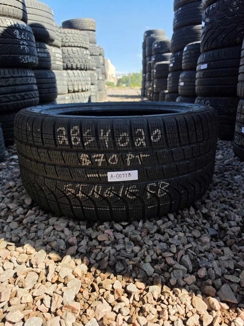 285/40ZR20 Single (1 Used Tire) Pirelli P Zero