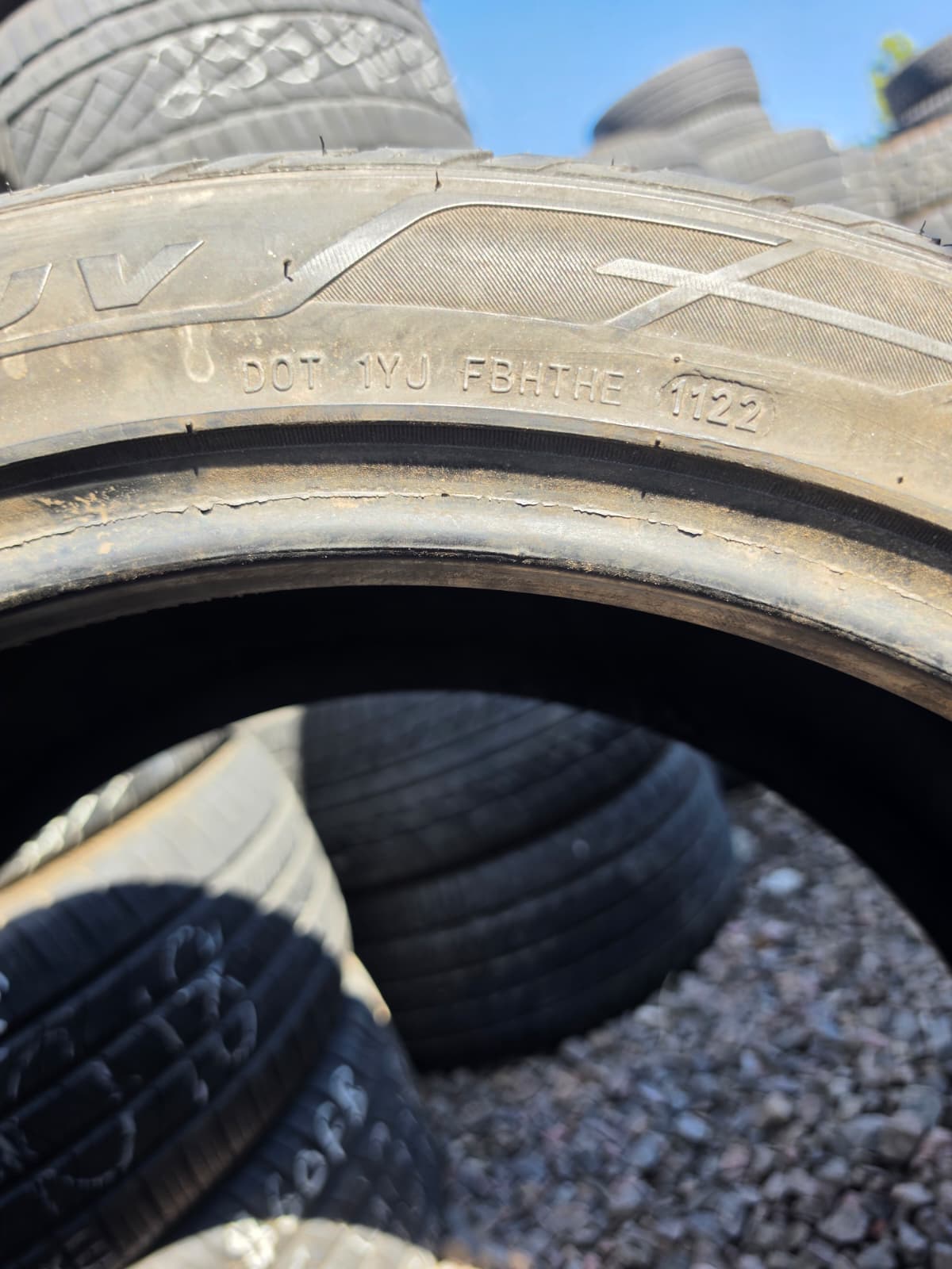 275/40ZR20 Single (1 Used Tire) IronMan imove Gen2