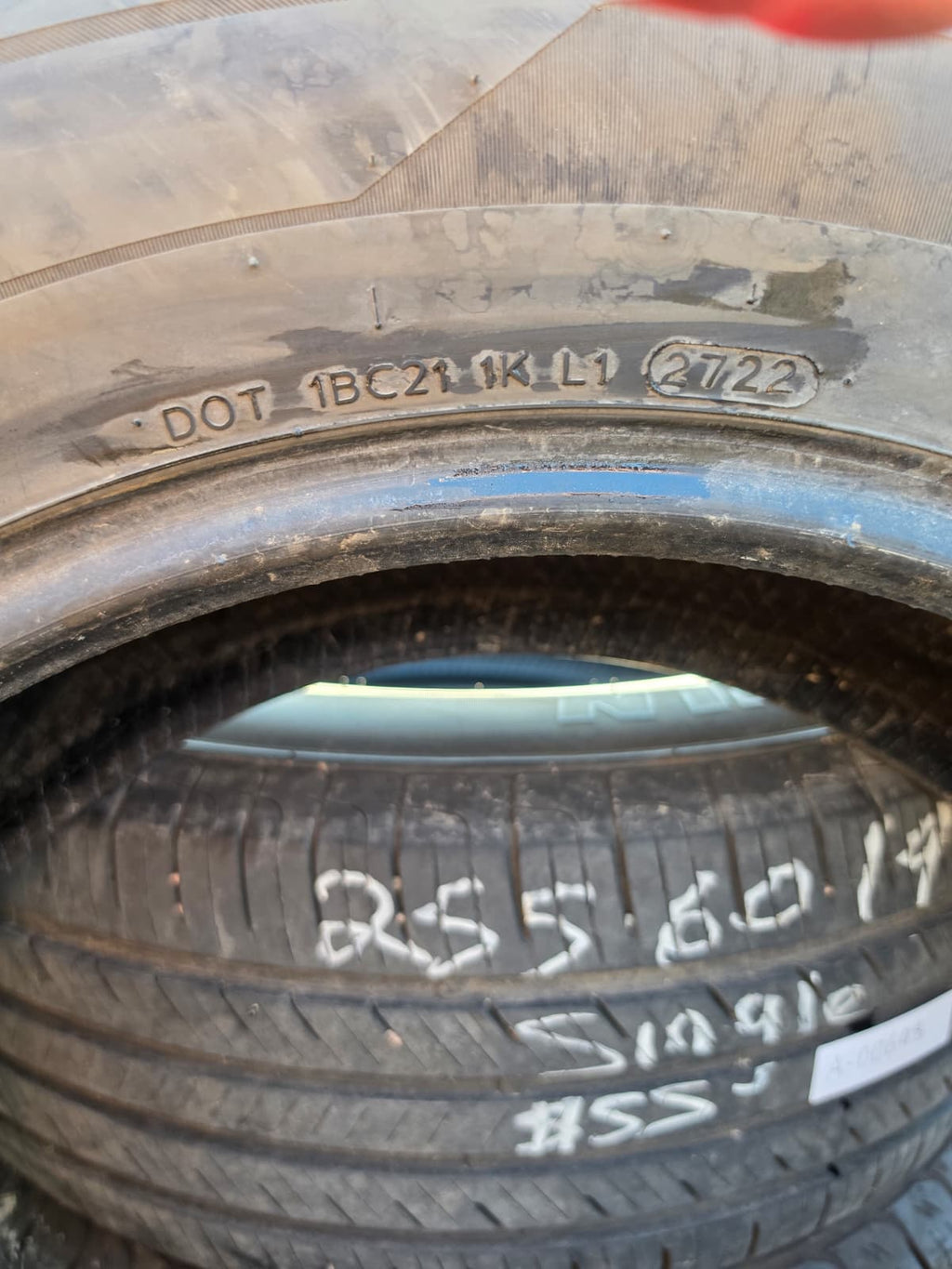 255/60R19 Single (1 Used Tire) Laufenn X Fit HT