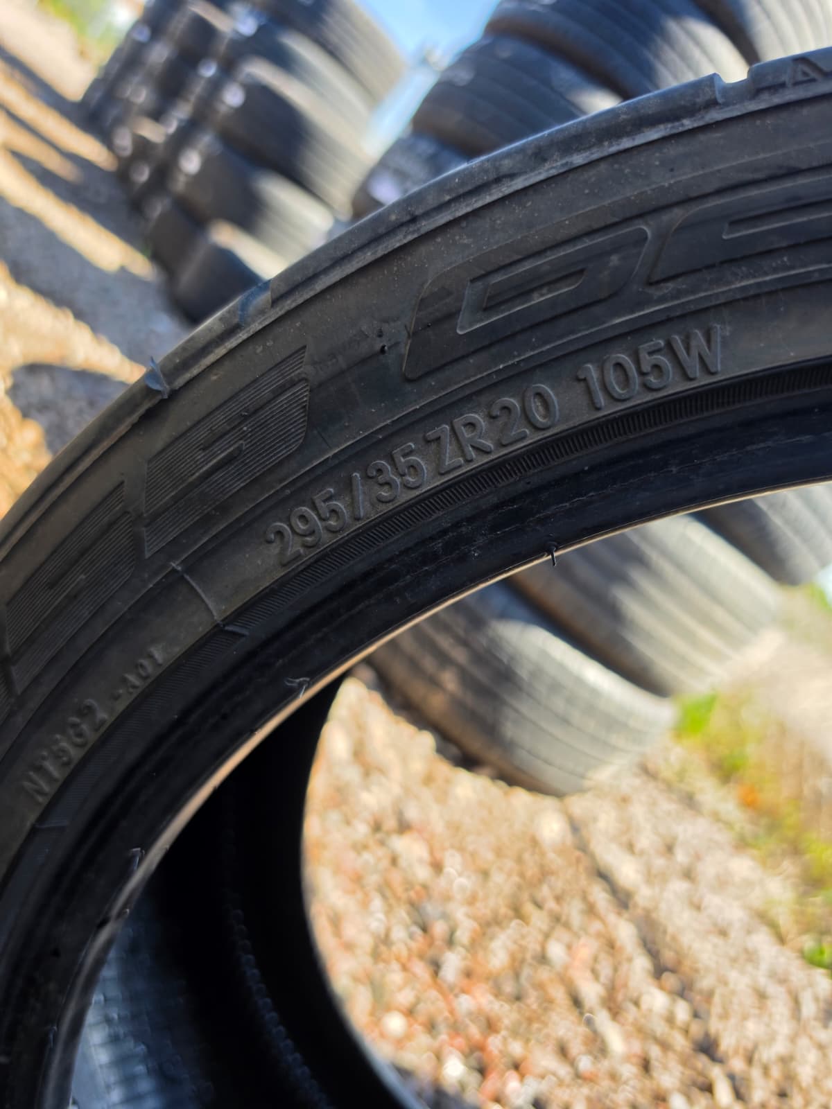295/35R20 Single (1 Used Tire) Nitto NT555 G2