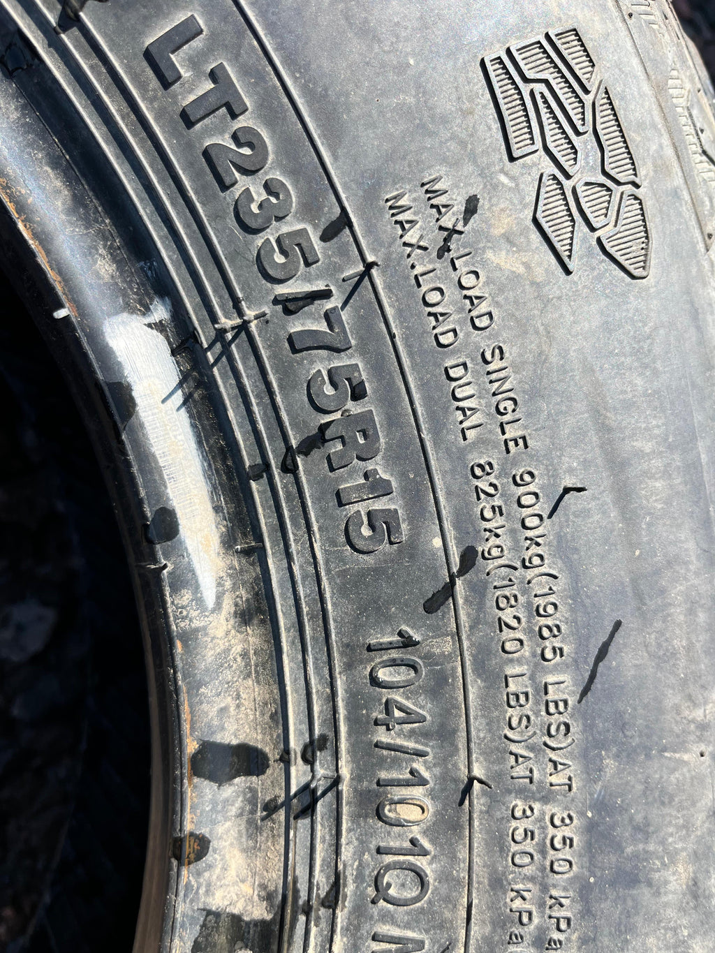 ST235/75/R15 Single (1 Used Tire) Milestar Patagonia