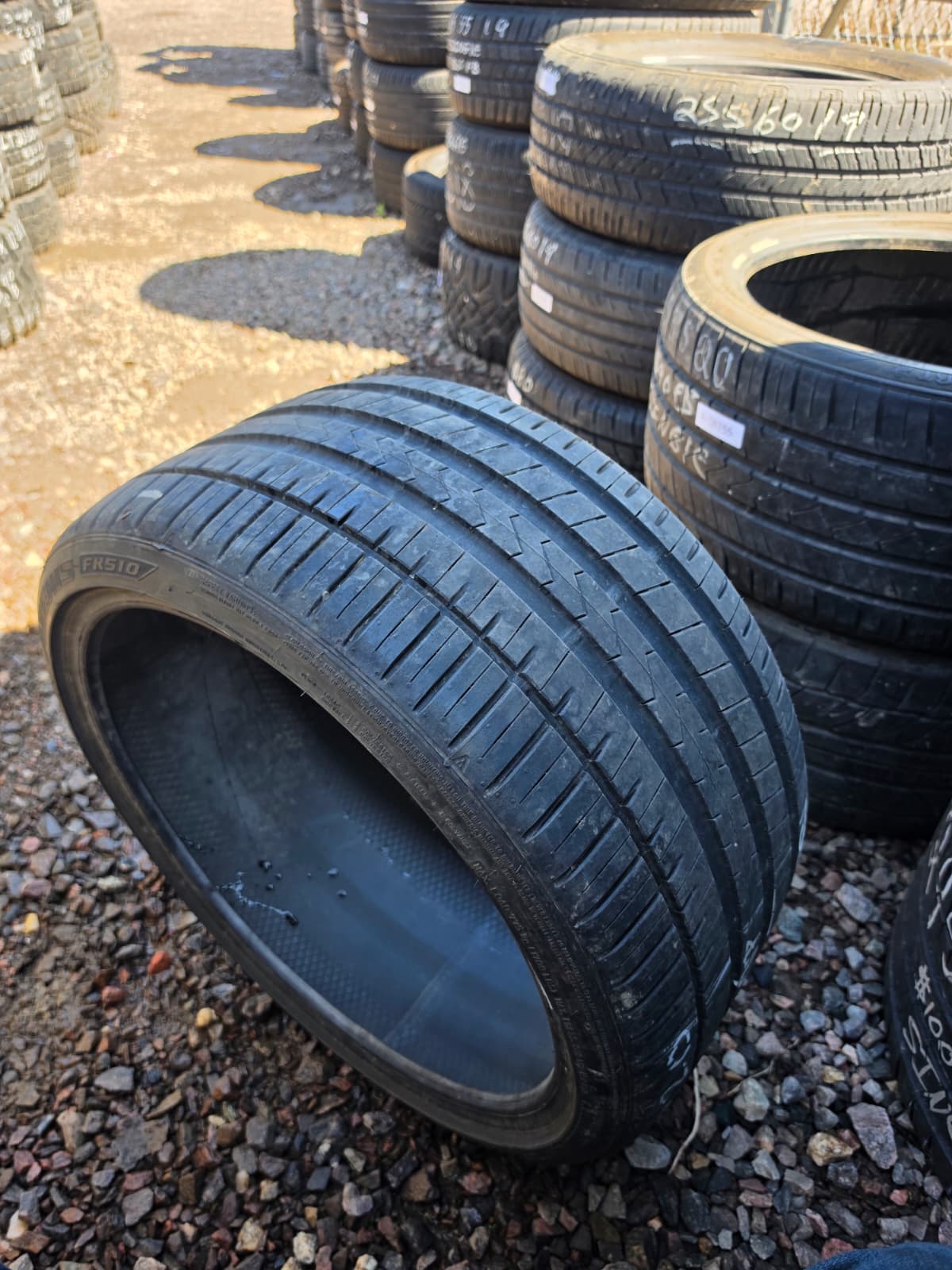 285/30ZR20 Single (1 Used Tire) Falken Azenis