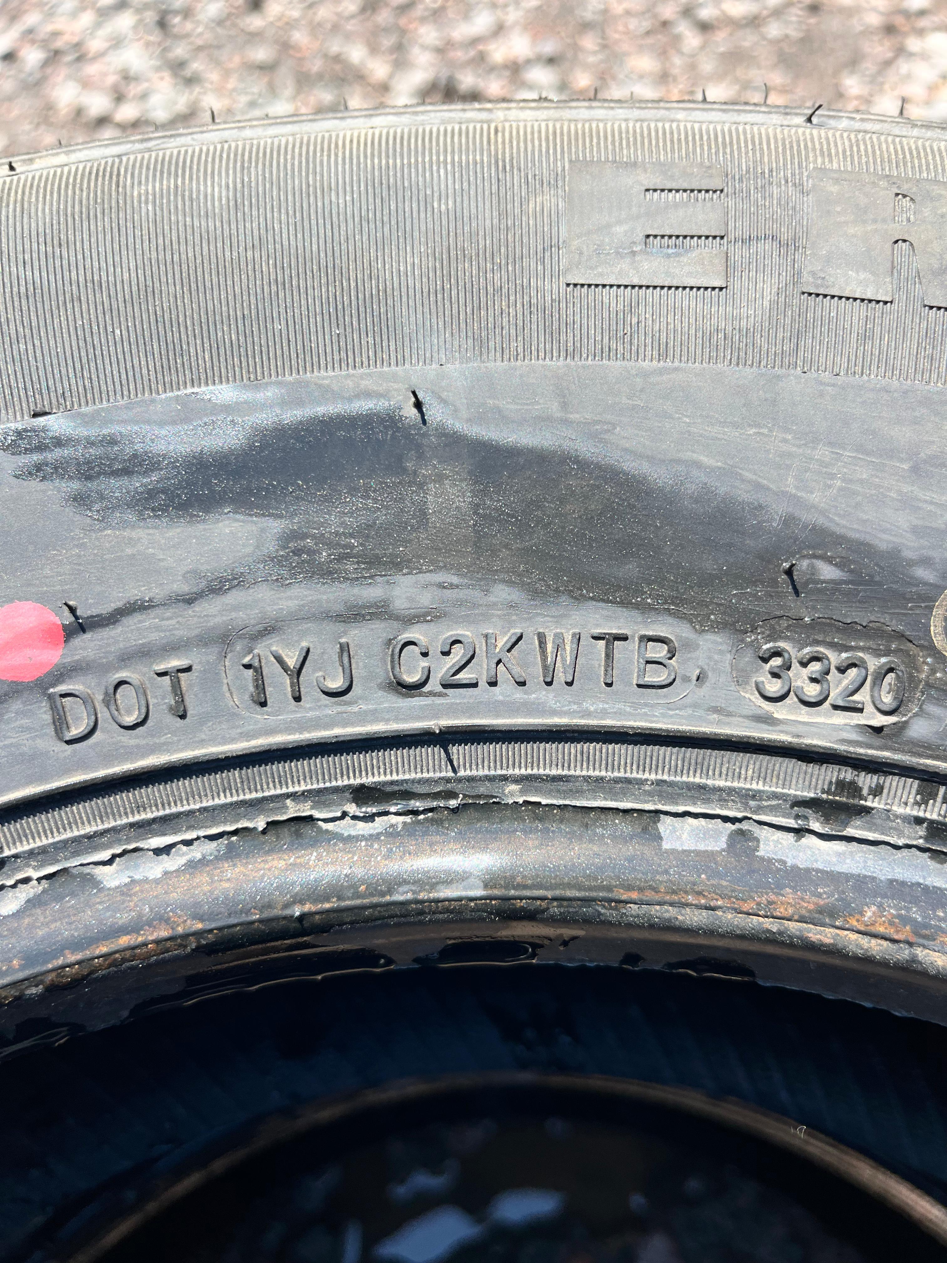 215/70R15 Single (Used Tire) Advanta ER-700
