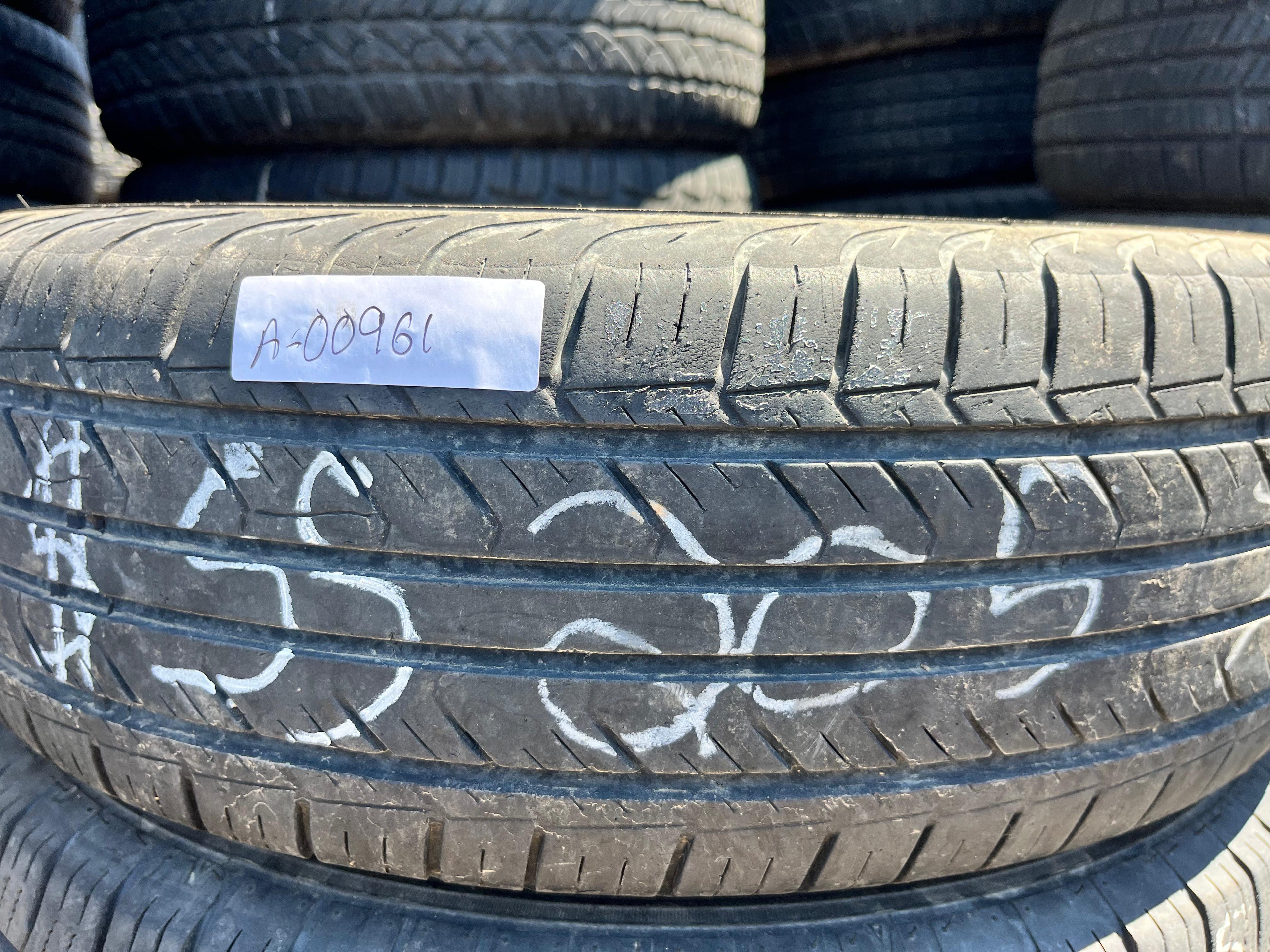 205/70R15 Single (1 Used Tire) BlackLion Cilerro (BH15)