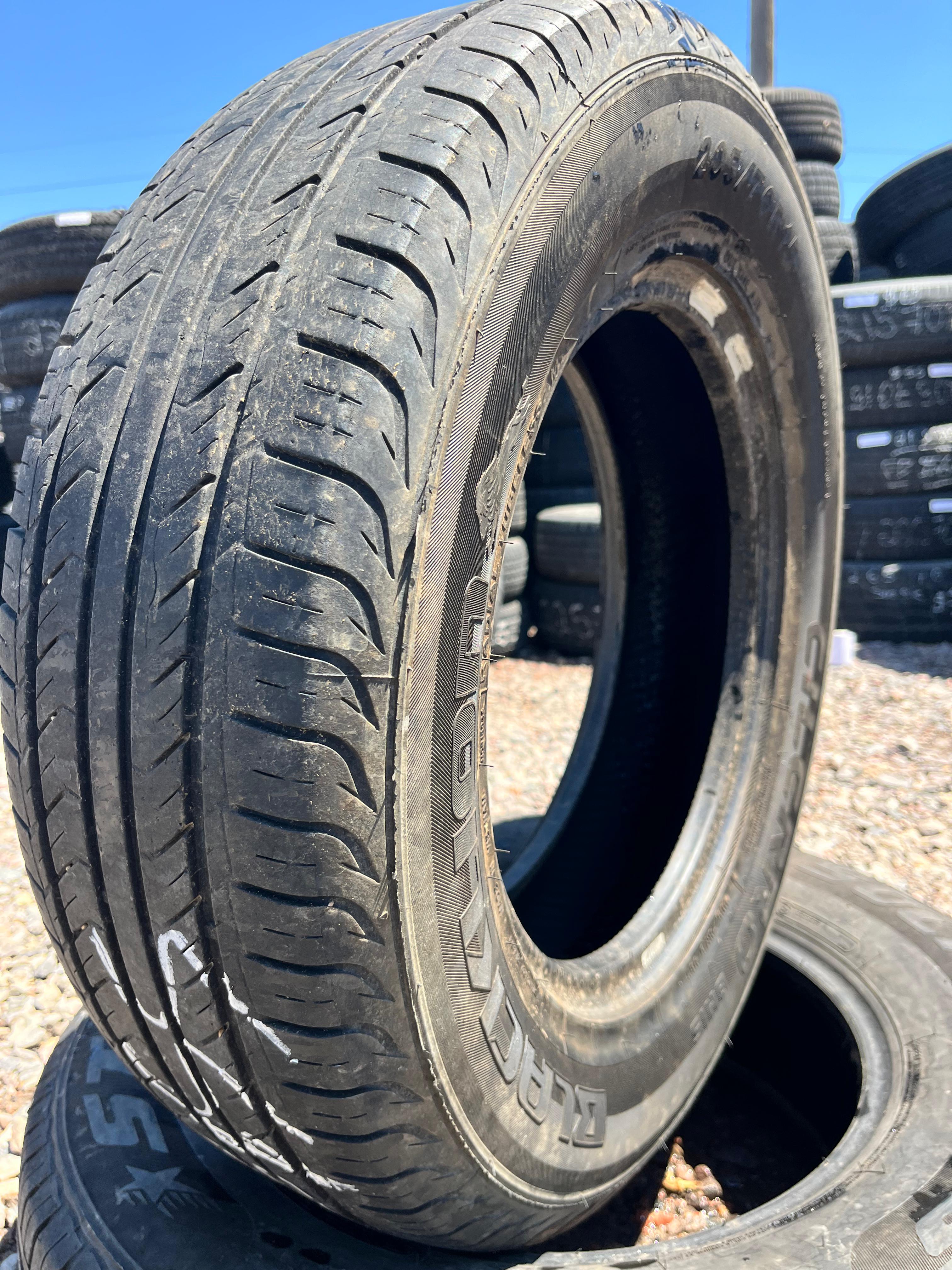 205/70R15 Single (1 Used Tire) BlackLion Cilerro (BH15)