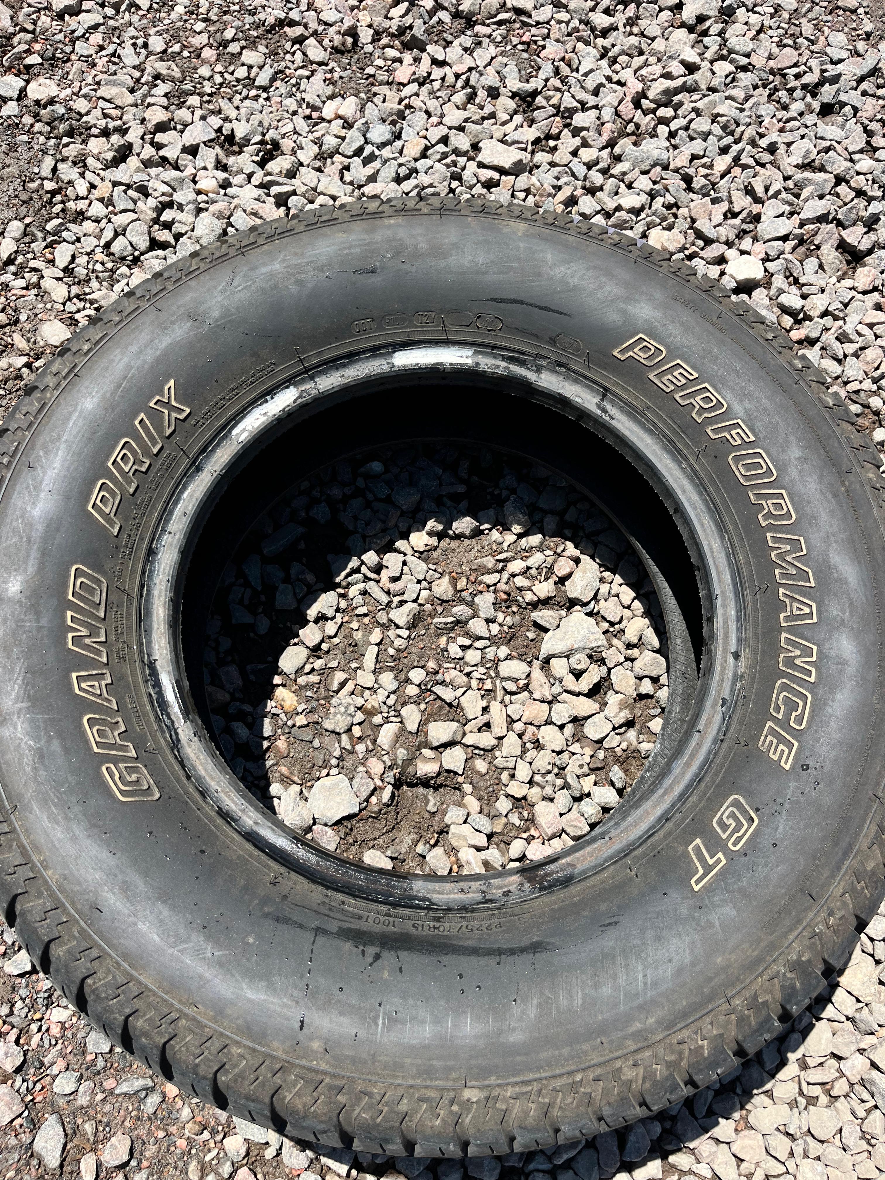 225/70R15 Single (1 Used Tire) Grand Prix Performance GT