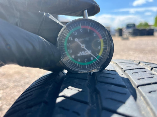 205/70R15 Single (1 Used Tire) Mohave Touring