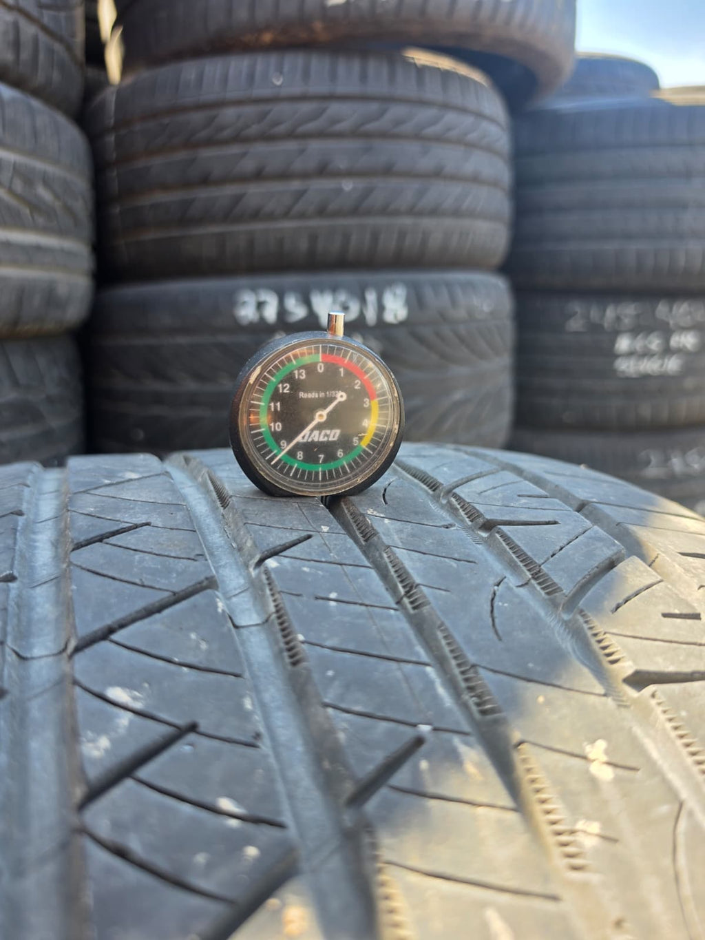 305/35R20 Single (1 Used Tire) Cooper Zeon RS3-G1