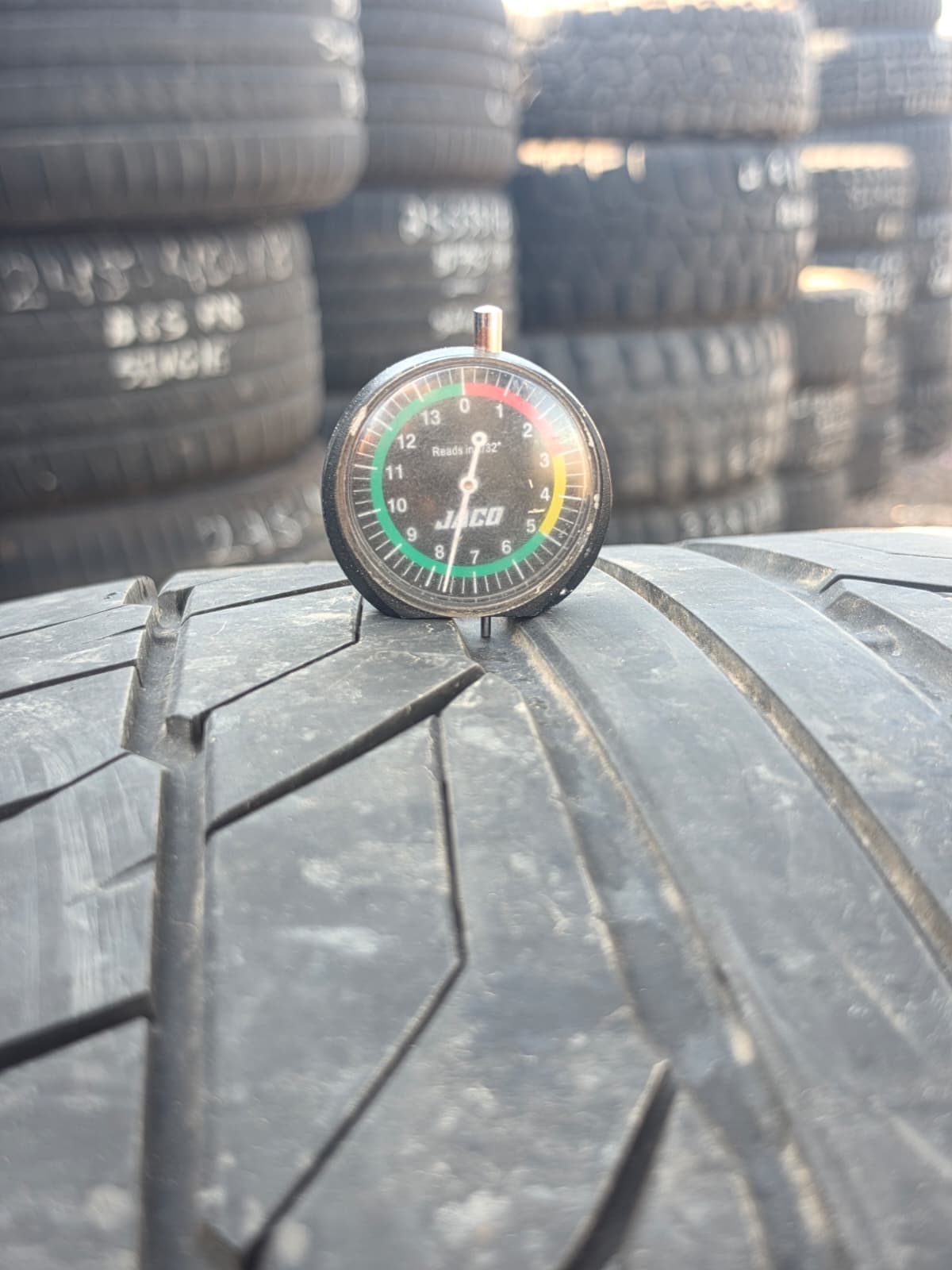 295/30ZR20 Single (1 Used Tire) Nitto NT555 G2