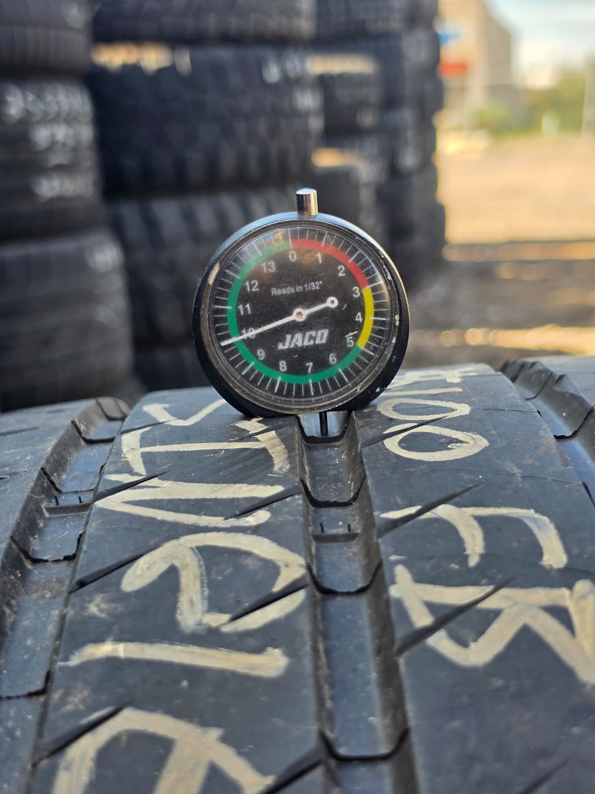 295/25ZR20 Single (1 Used Tire) Michelin Pilot Sport 4S
