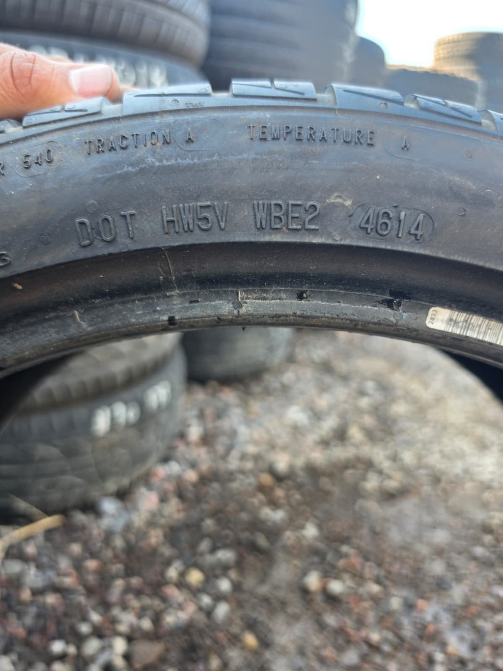 255/35ZR20 Single (1 Used Tire) Continental ExtremContact