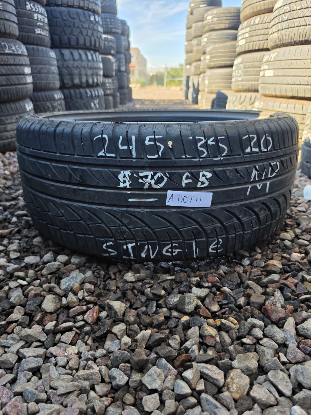 245/35ZR20 Single (1 Used Tire) FullWay HP108