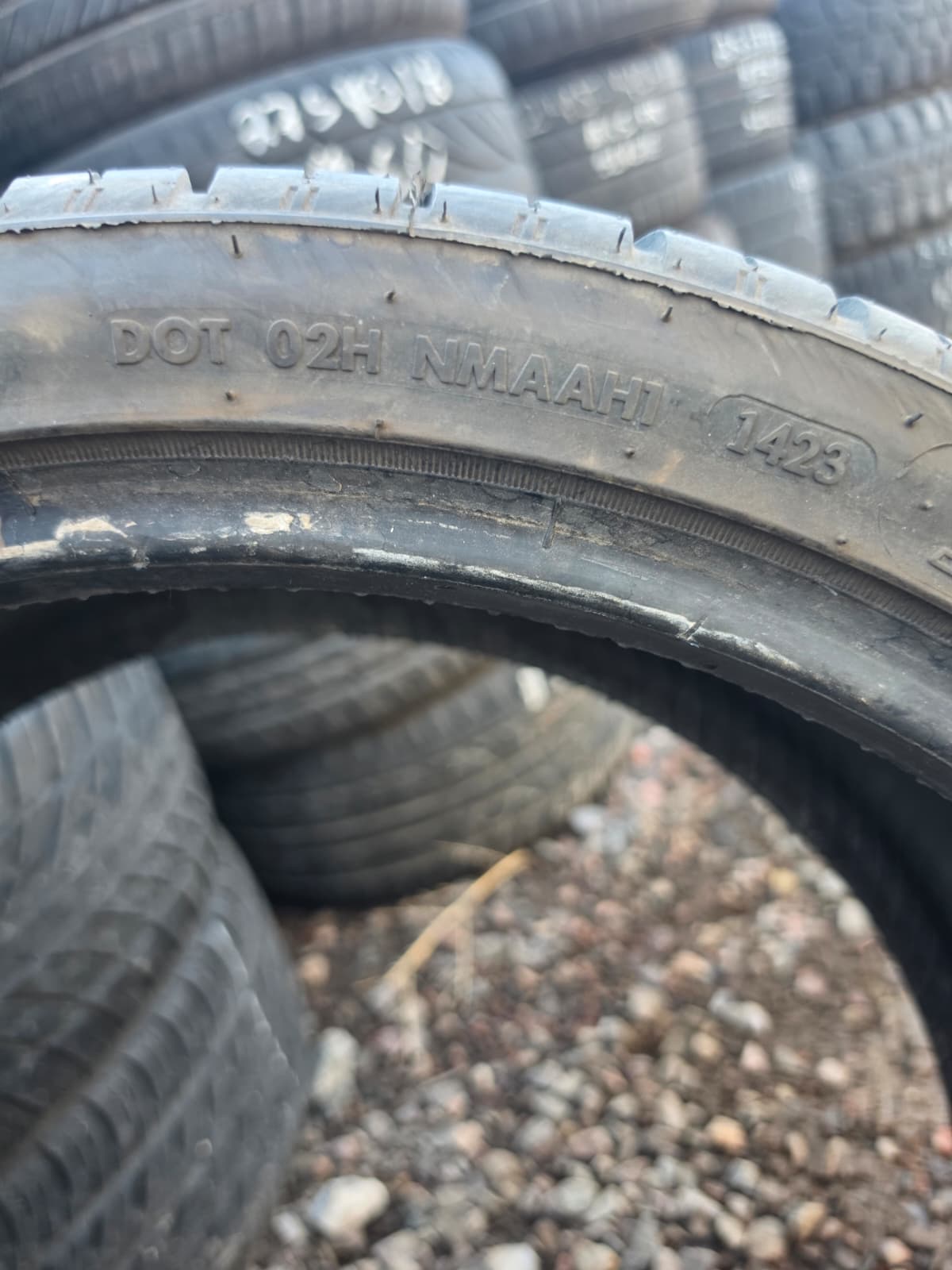 245/35ZR20 Single (1 Used Tire) FullWay HP108