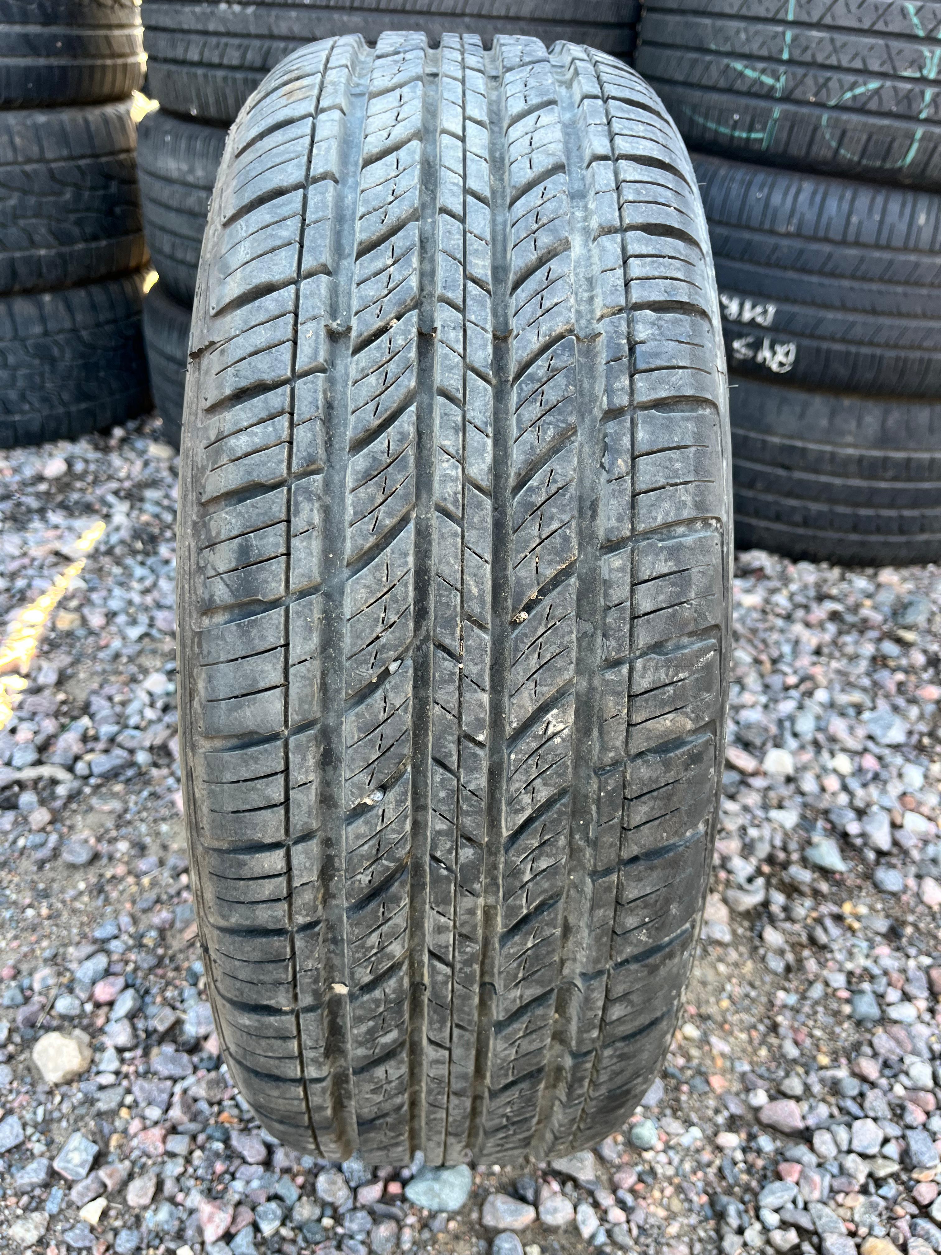 205/65R15 Single (1 Used Tire)  Delta Tour RS