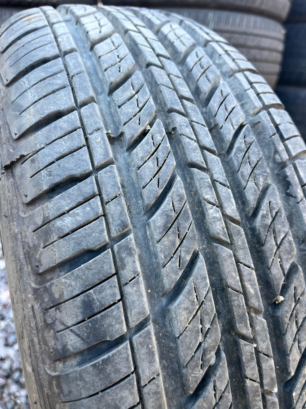 205/65R15 Single (1 Used Tire)  Delta Tour RS