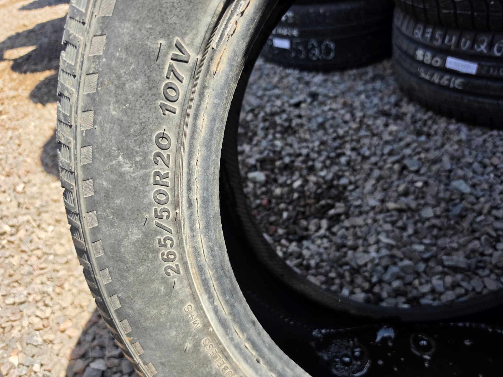 255/45R20 Single (1 Used Tire) BlackHawk Hiscend-H