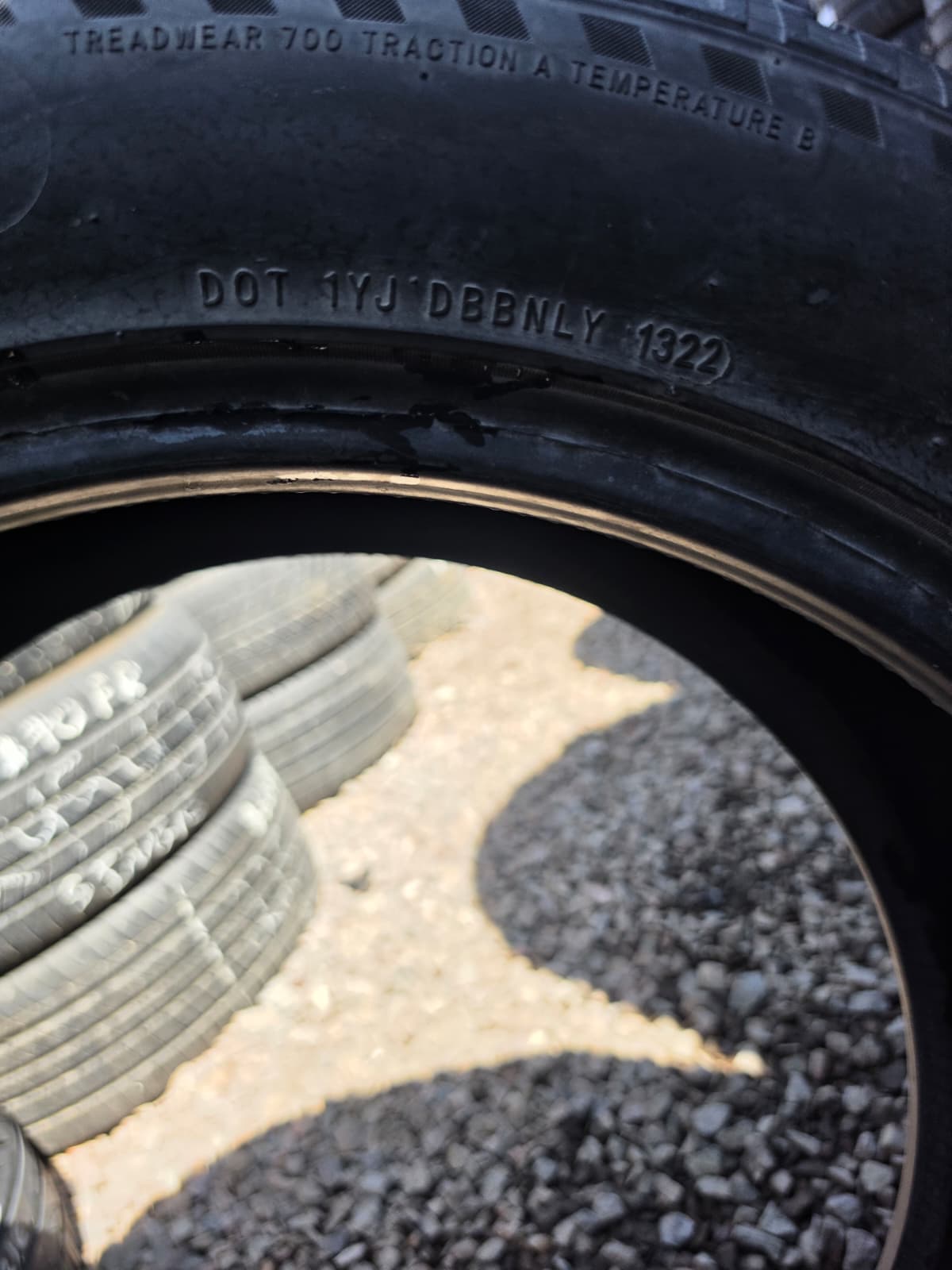 255/45R20 Single (1 Used Tire) BlackHawk Hiscend-H