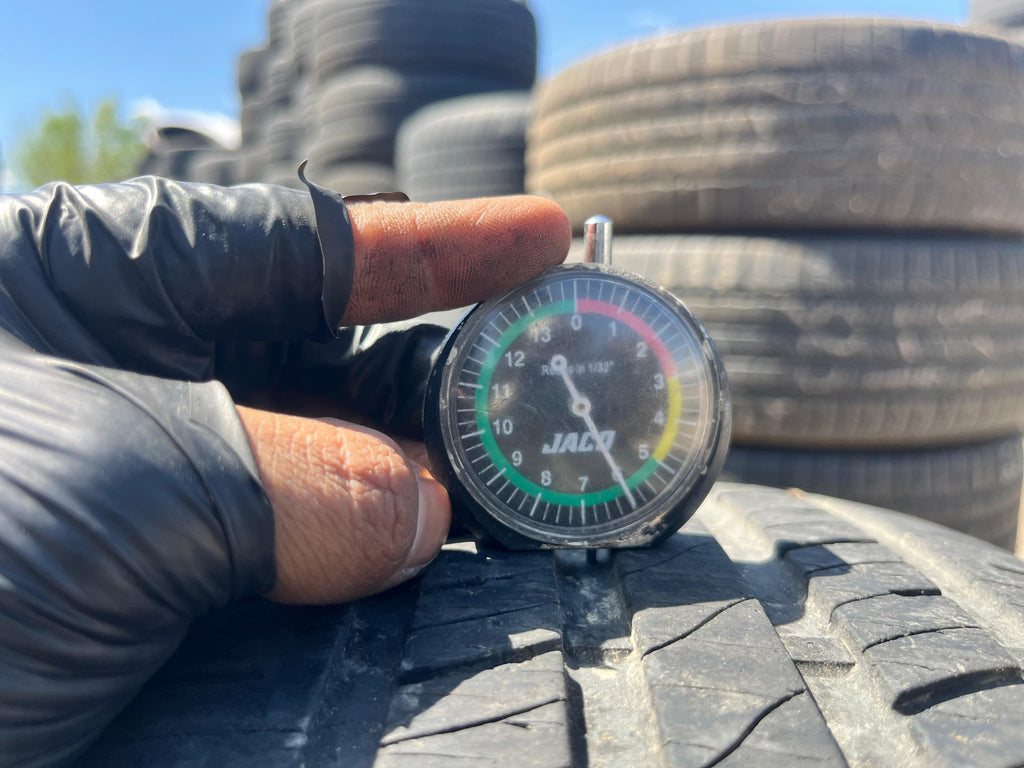 255/35ZR20 Single (1 Used Tire) Mastercraft Stratus AS