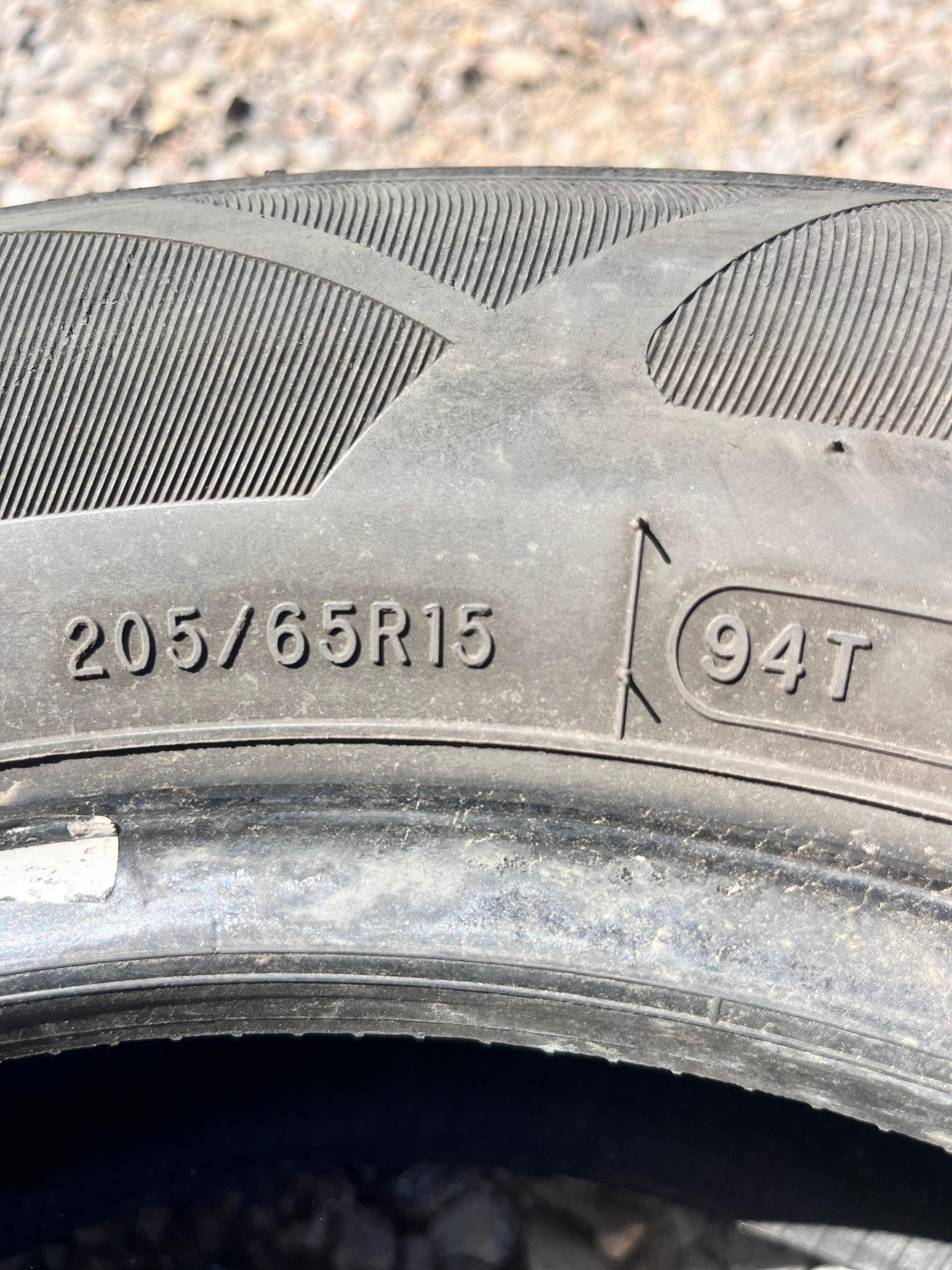 205/65R15 Single (1 Used Tire) Arizona Silver Edition 3