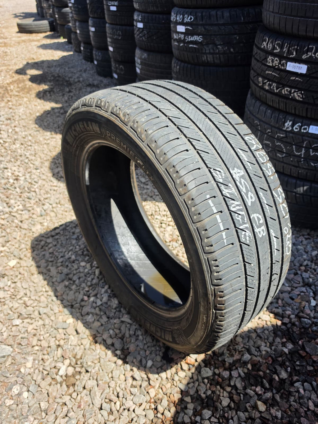 265/50R20 Single (1 Used Tire) Michelin Premier LTX
