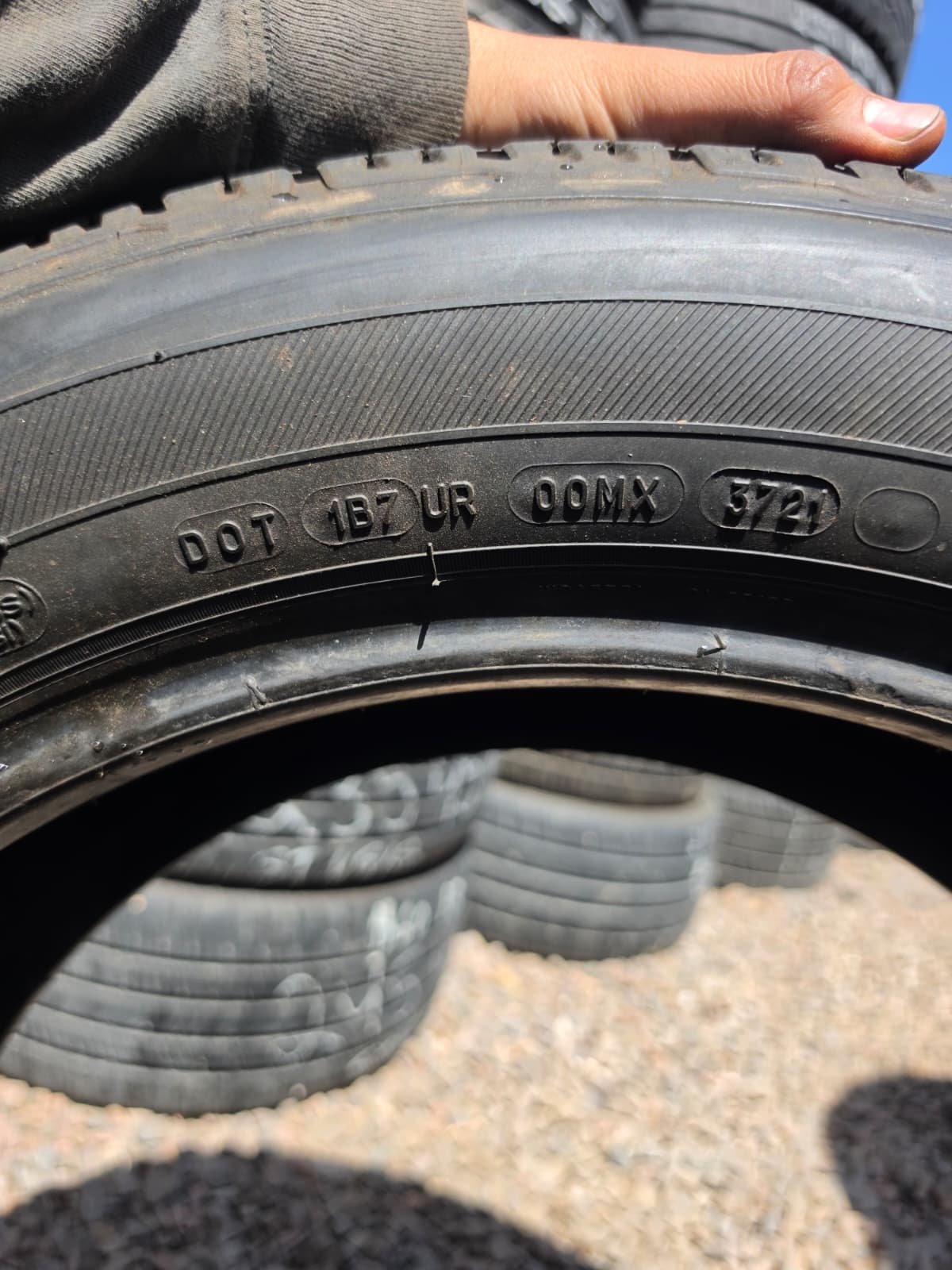 265/50R20 Single (1 Used Tire) Michelin Premier LTX