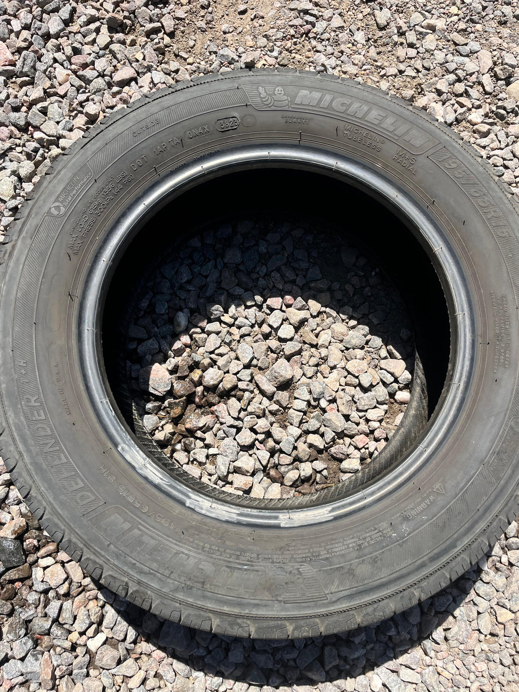 195/65R15 Single (1 Used Tire) Michelin Defender