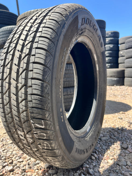 205/65R15 Single (1 Used Tire) Douglas  All Season