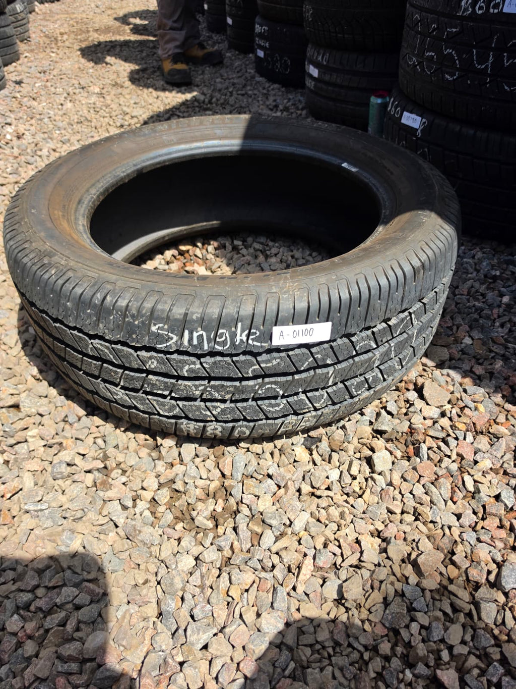 265/50R20 Single (1 Used Tire) Michelin Defender LTX