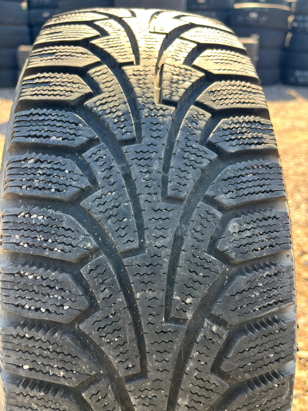 185/65R15 Single (1 Used Tire) Nokia Hakkapeliitta RSI
