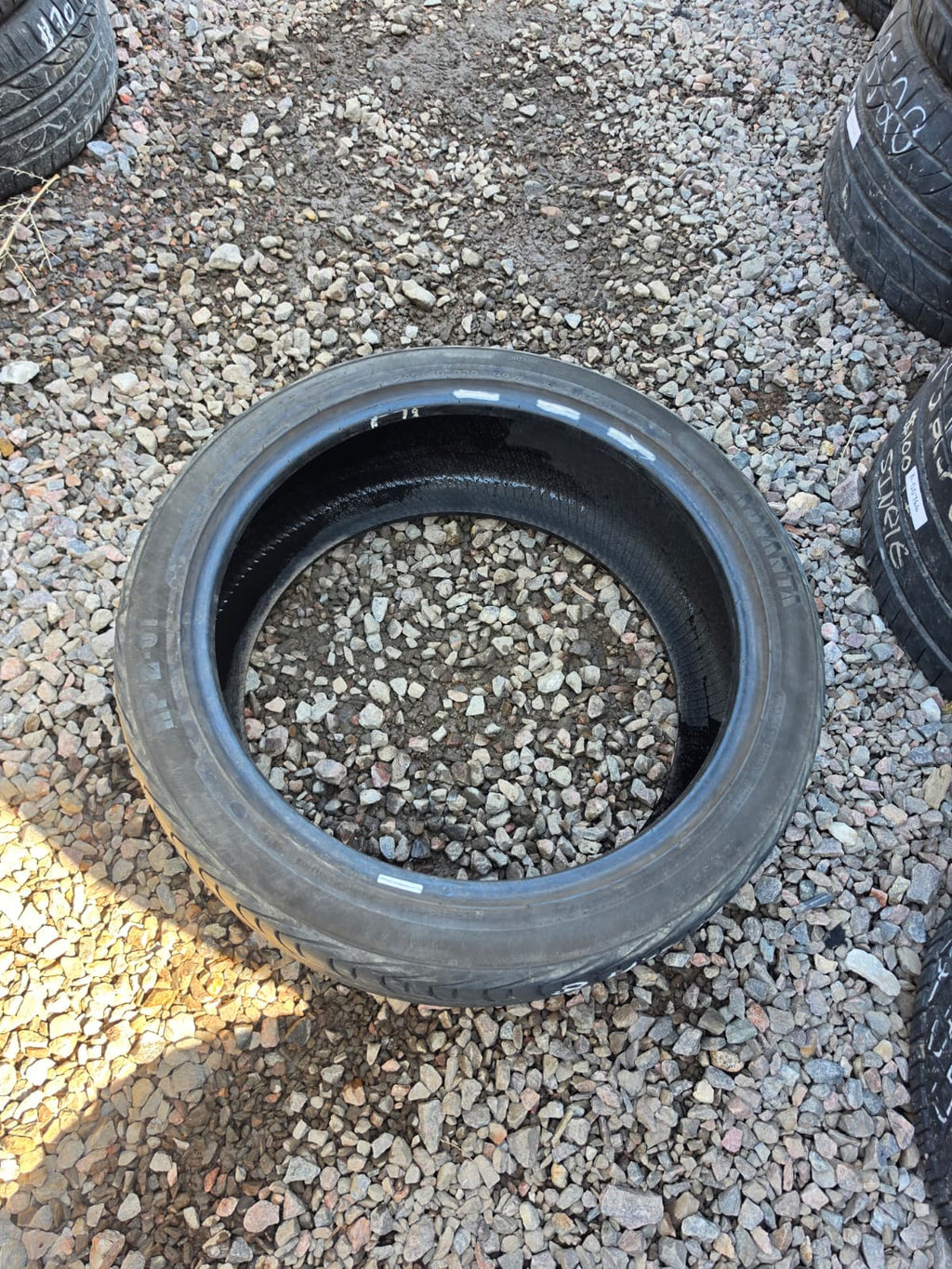 245/40ZR20 Single (1 Used Tire) Advanta HP Z-01