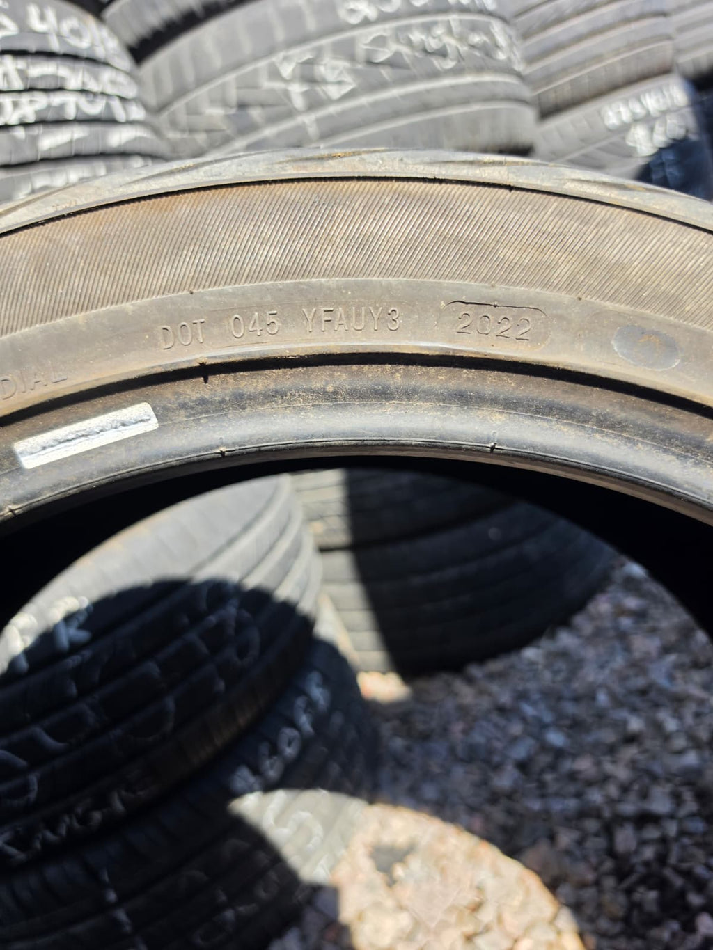 245/40ZR20 Single (1 Used Tire) Advanta HP Z-01
