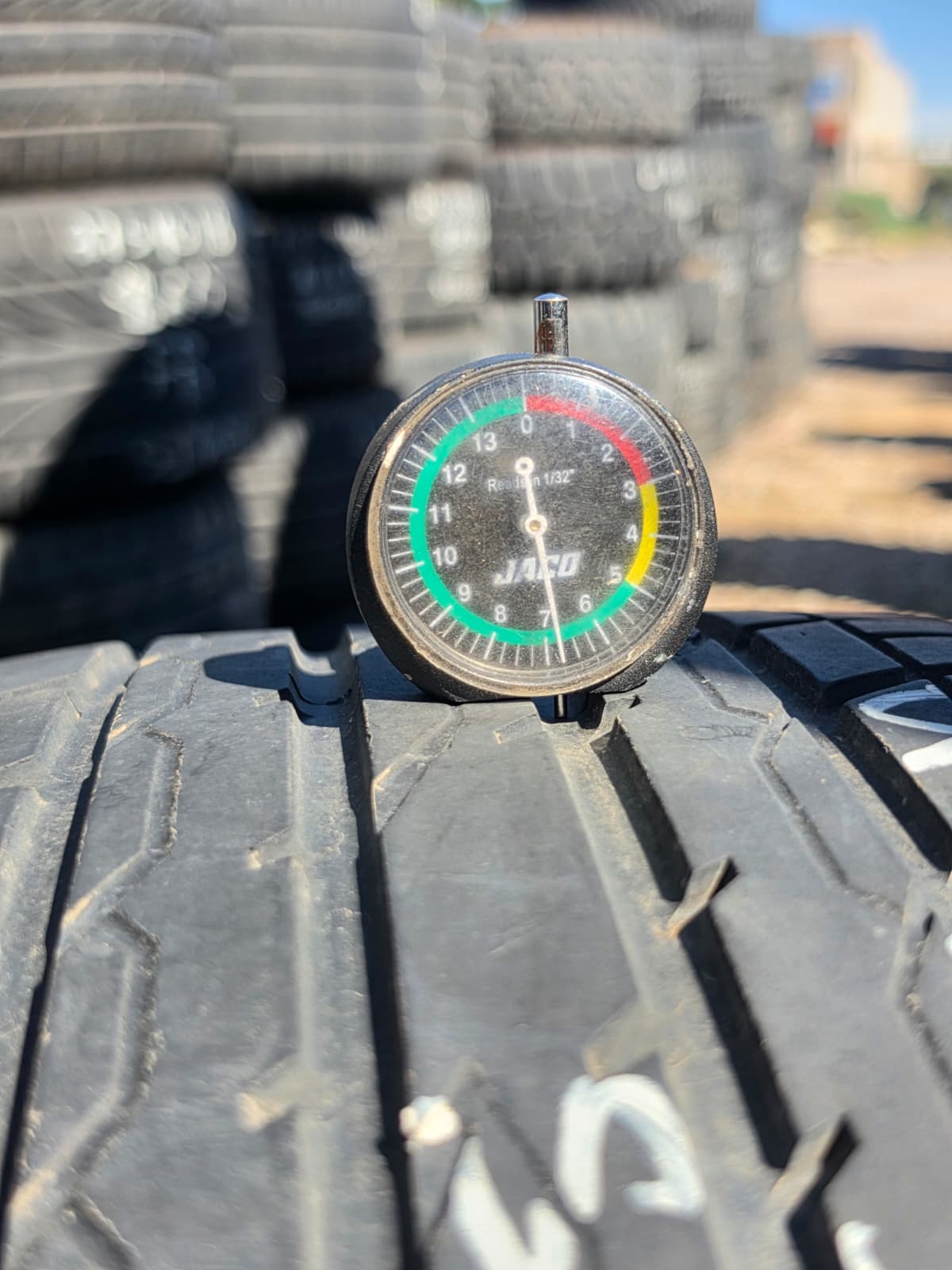 245/40ZR20 Single (1 Used Tire) Advanta HP Z-01