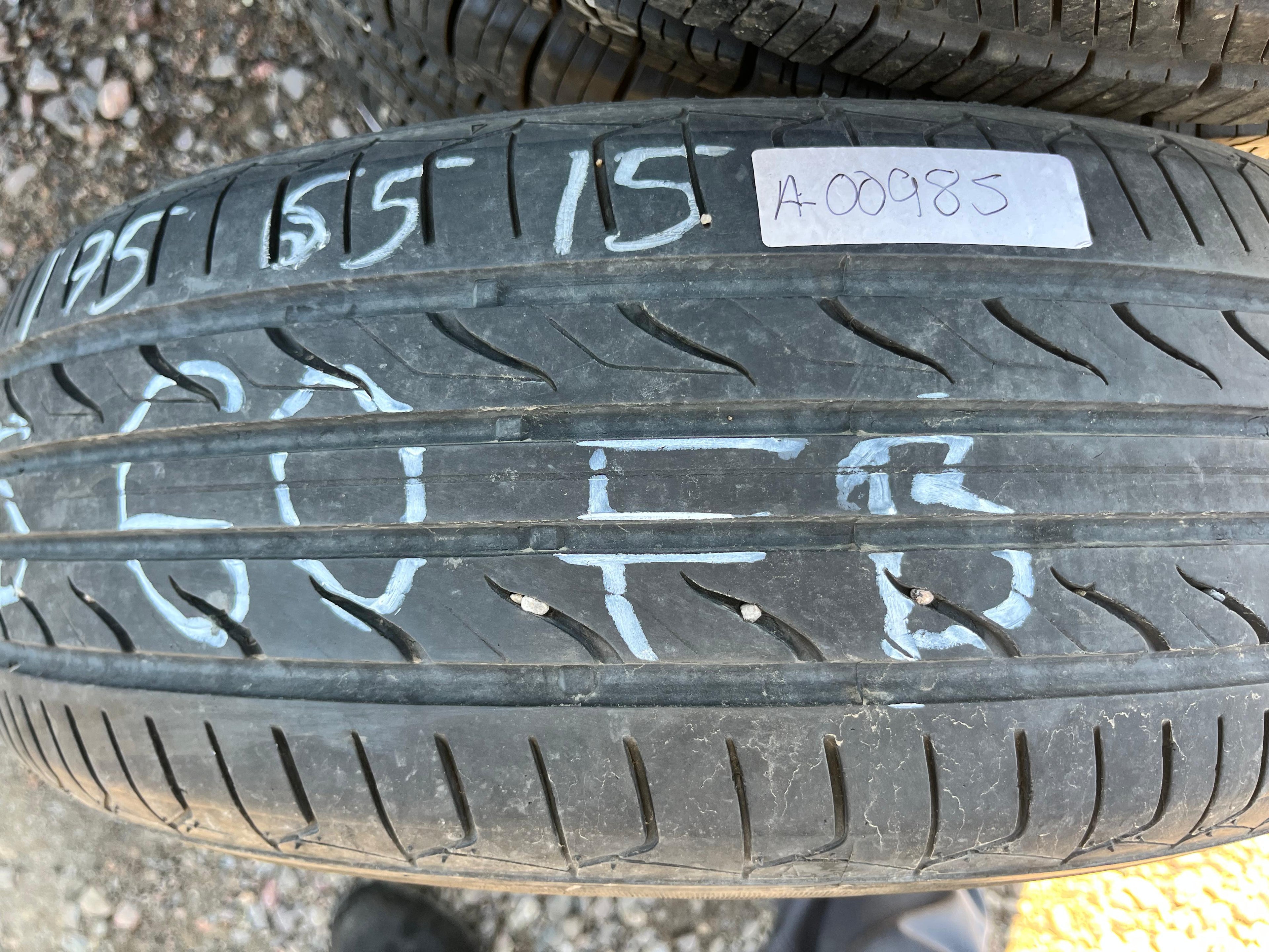 195/65R15 Single (1 Used Tire) LandSail LandSail LS388