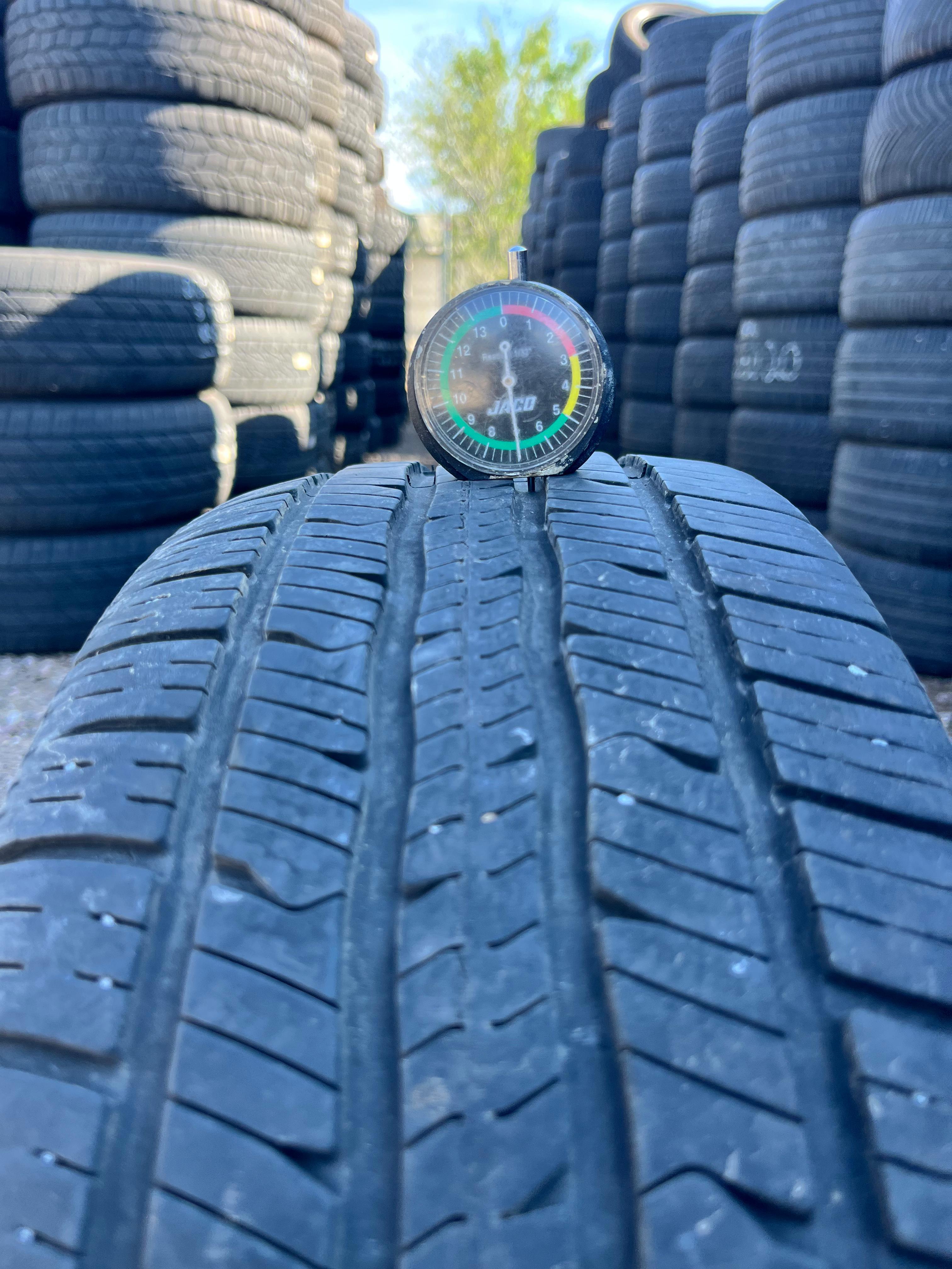 255/35ZR20 Single (1 Used Tire) BFGoodrich Advantage Control