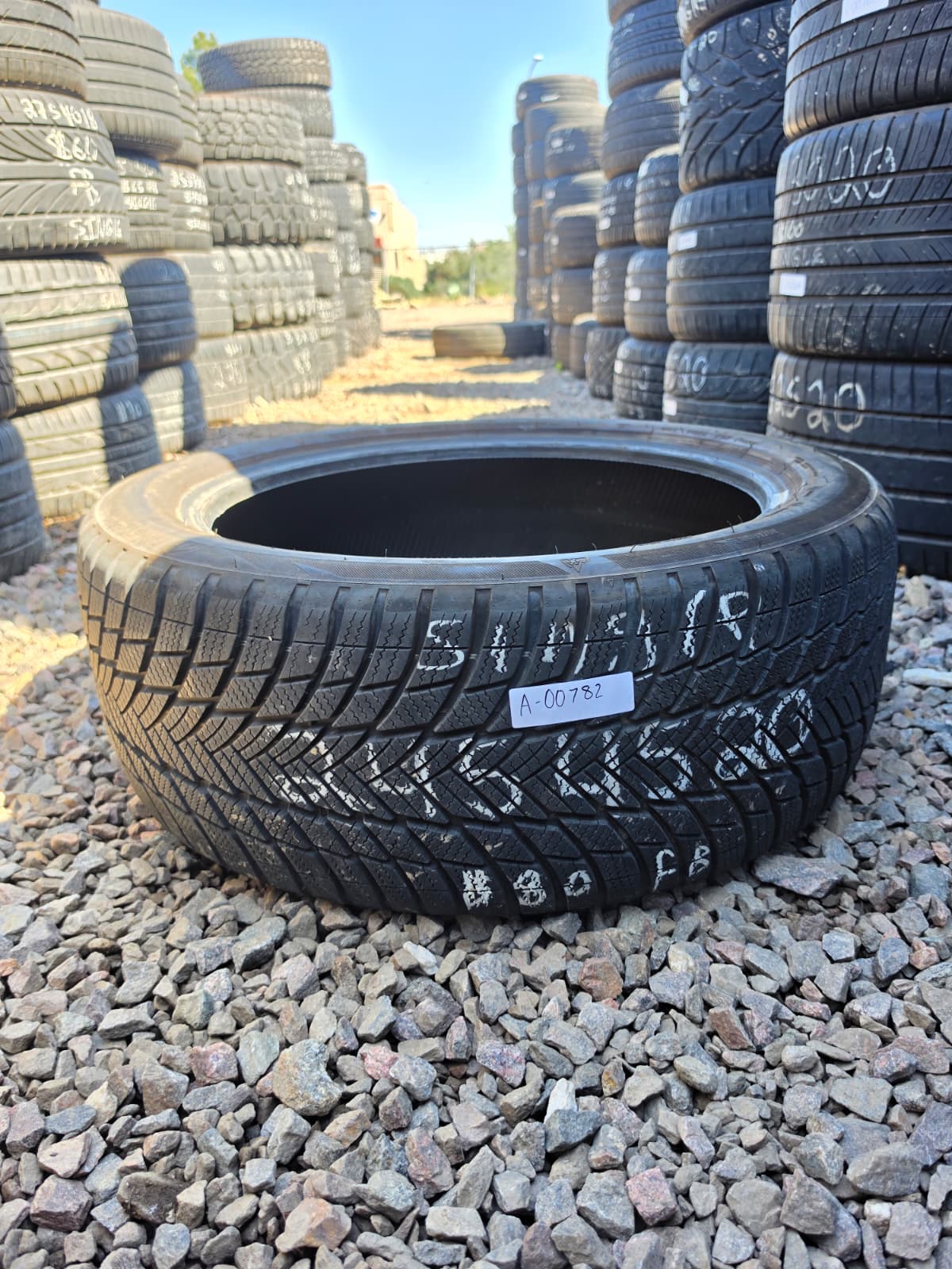 245/45R20  Single (1 Used Tire) Bridgestone Blizzak LM 001