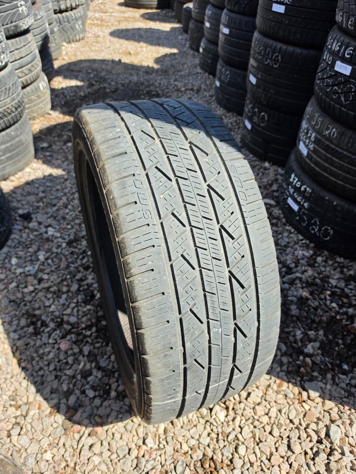 265/45R20 Single (1 Used Tire) Continental CrossContact LX25