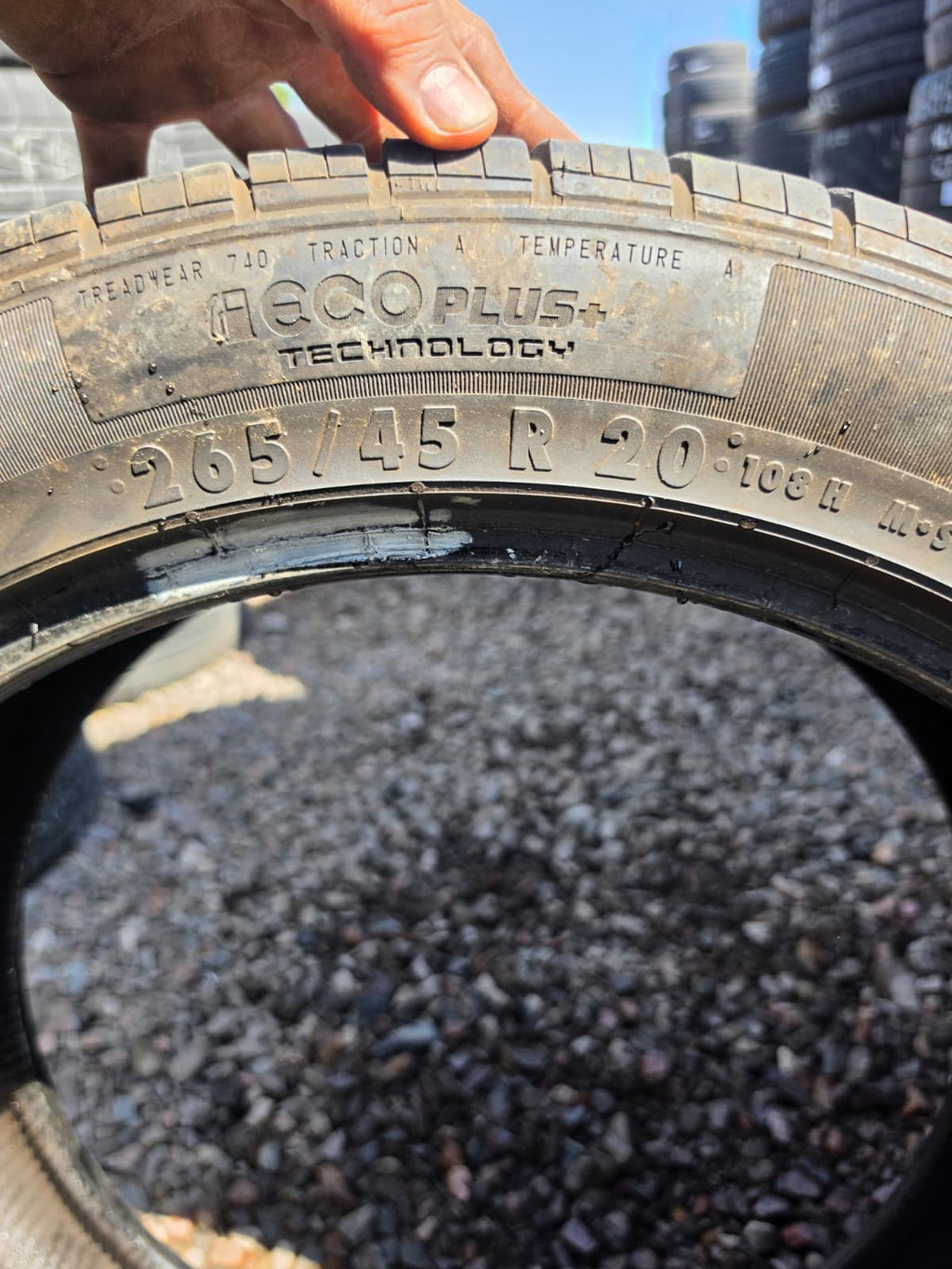 265/45R20 Single (1 Used Tire) Continental CrossContact LX25
