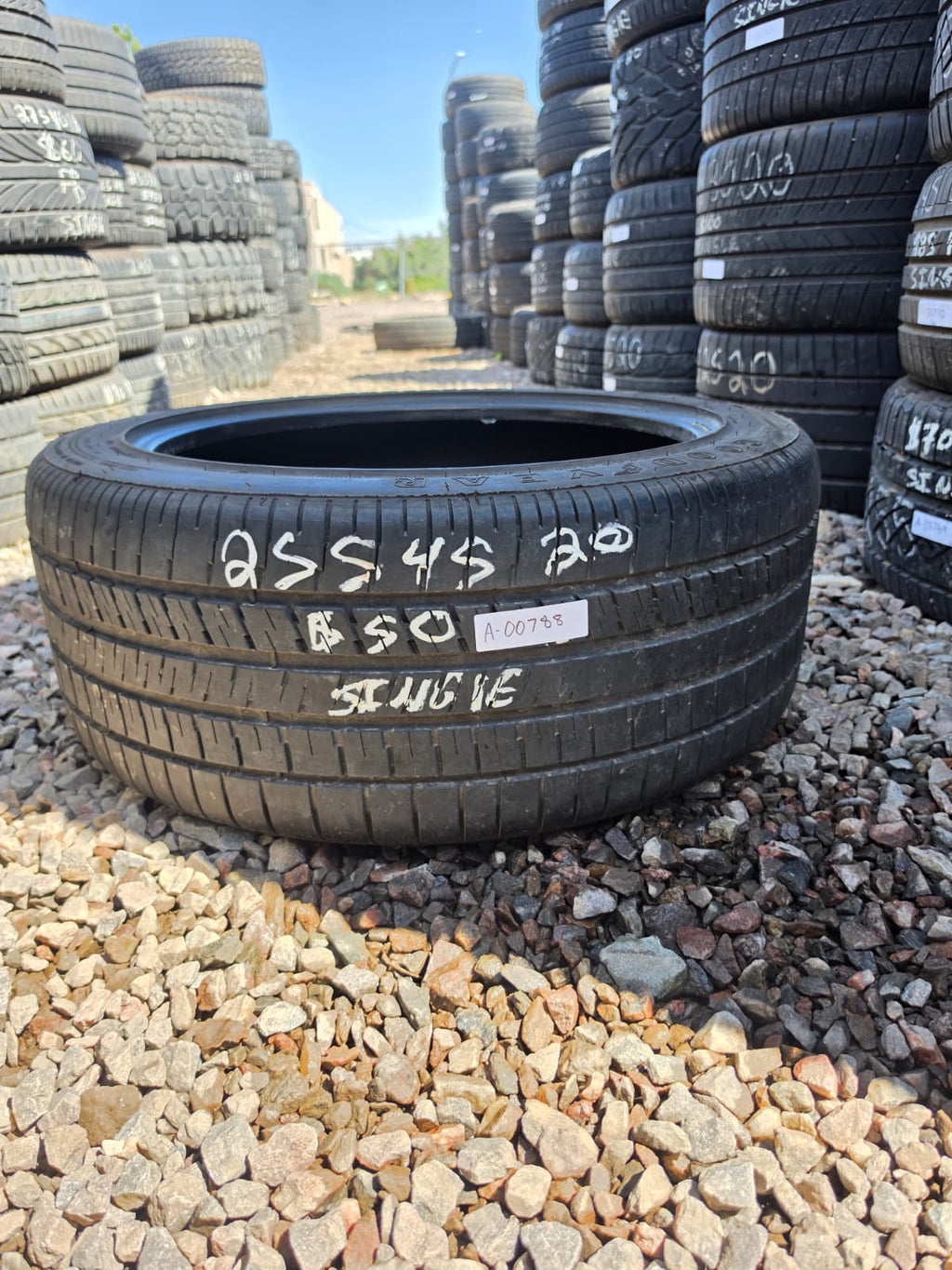 255/45R20 Single (1 Used Tire)   Goodyear Eagle F1