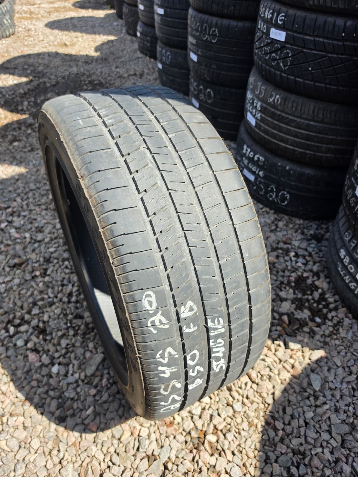 255/45R20 Single (1 Used Tire)   Goodyear Eagle F1