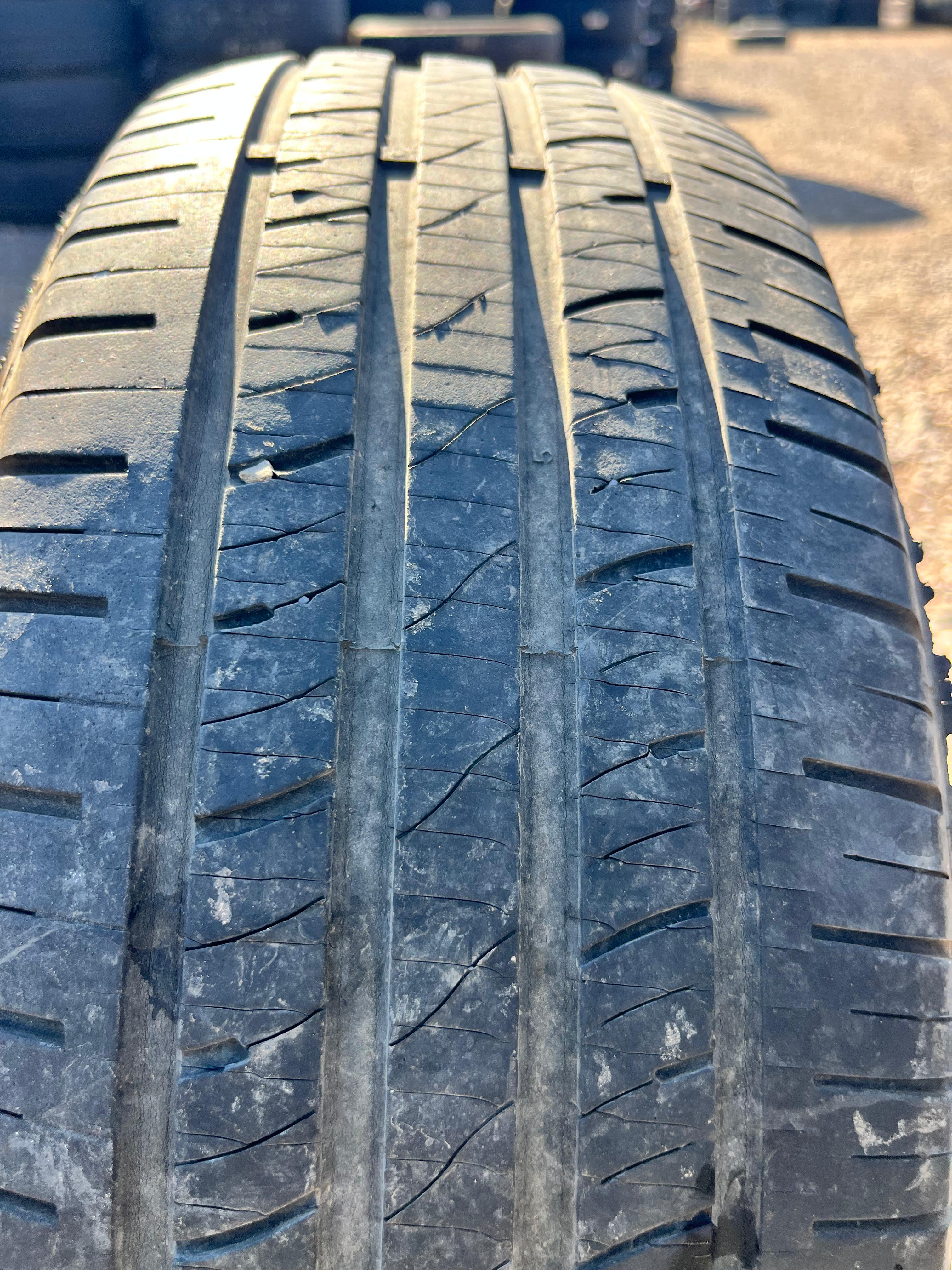 195/65R15 Single (1 Used Tire)  Mastercraft Stratus AS