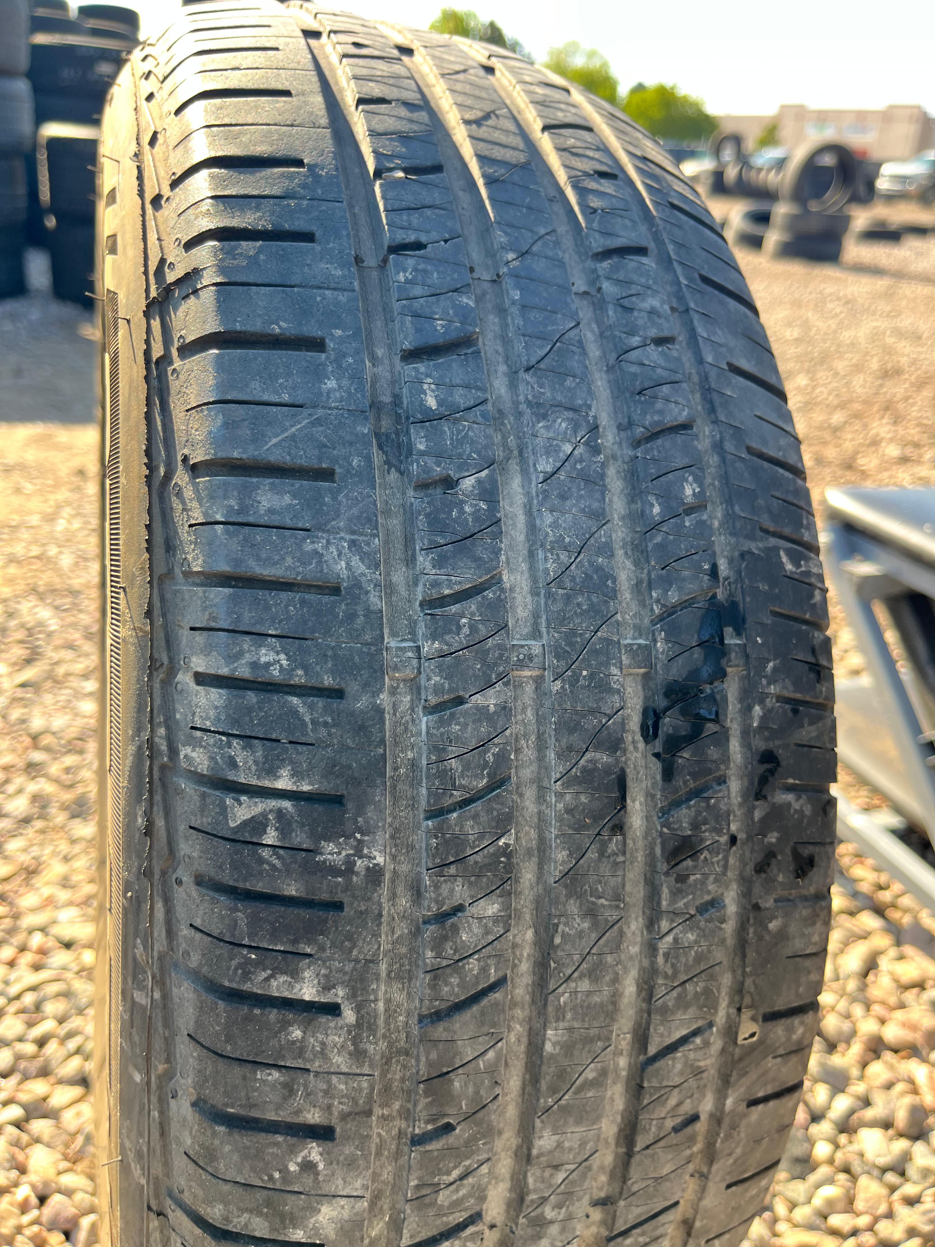 195/65R15 Single (1 Used Tire)  Mastercraft Stratus AS
