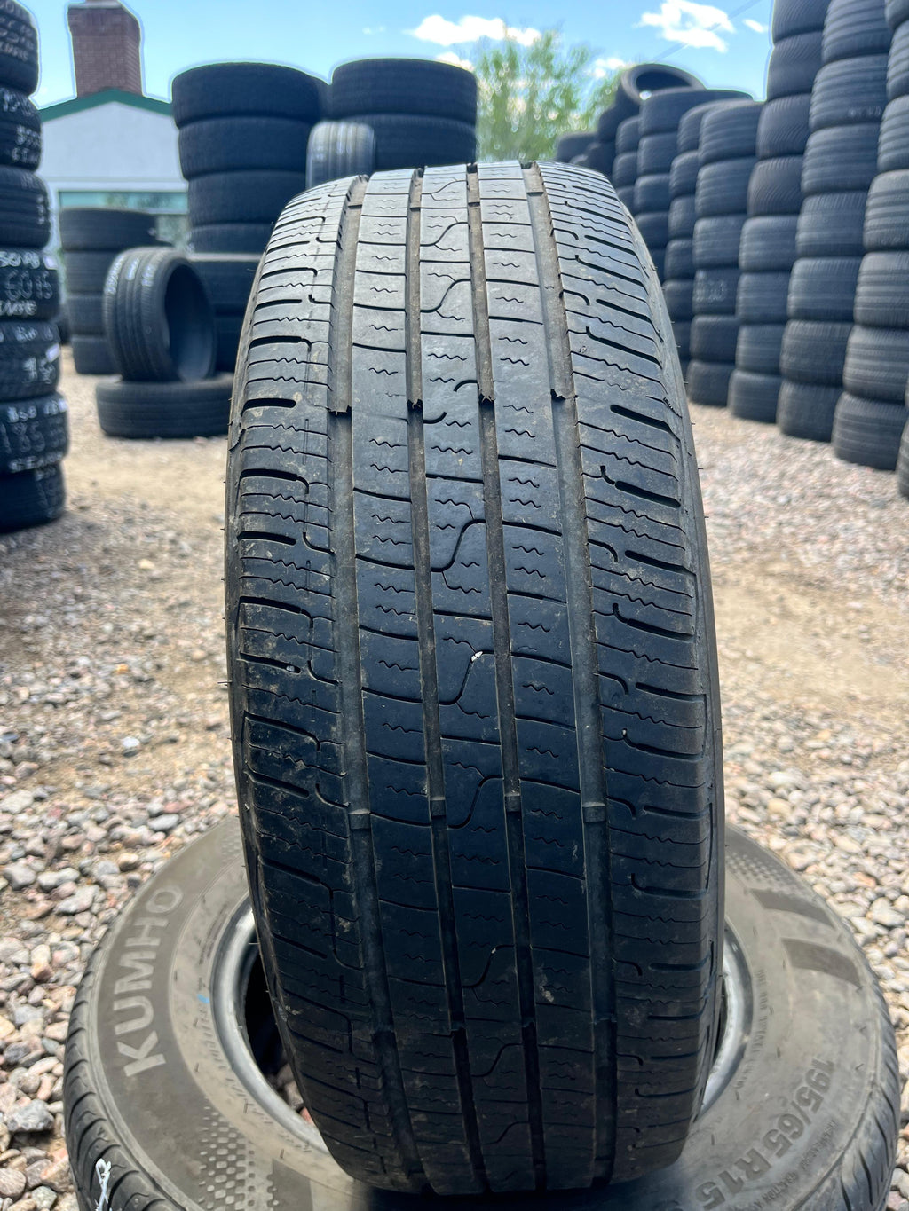 205/65R15 Single (1 Used Tire) Dean Tires Road Control 2