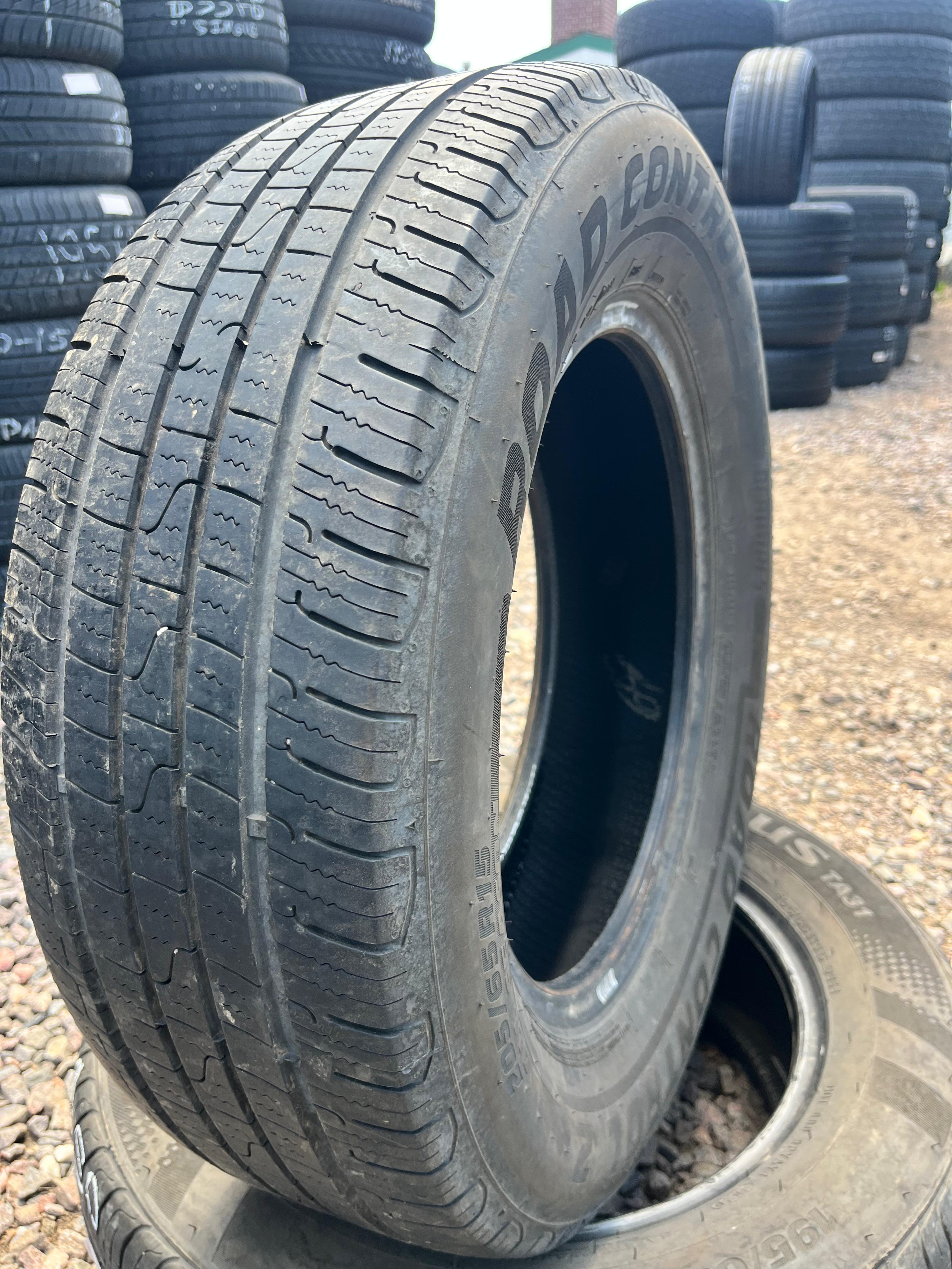 205/65R15 Single (1 Used Tire) Dean Tires Road Control 2